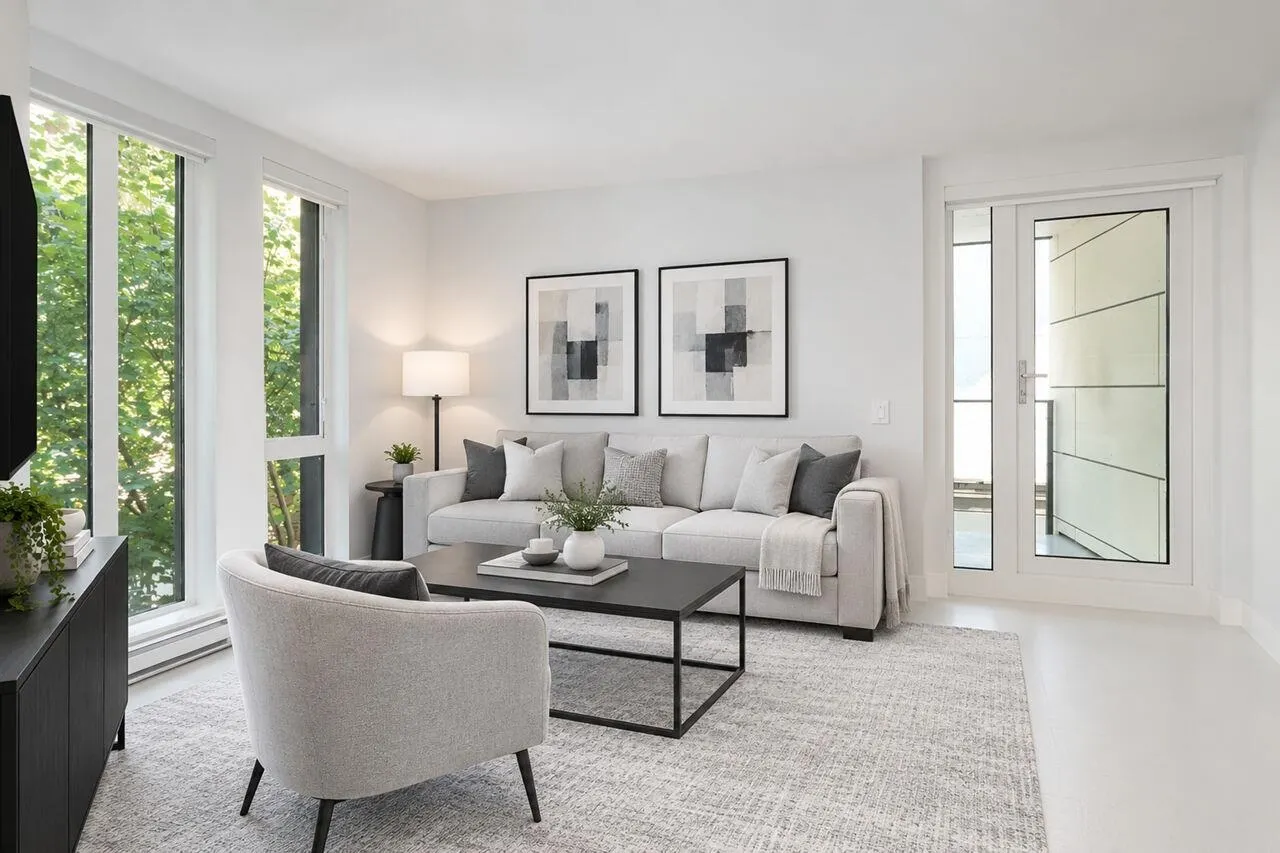 2239 W 7th Avenue #203