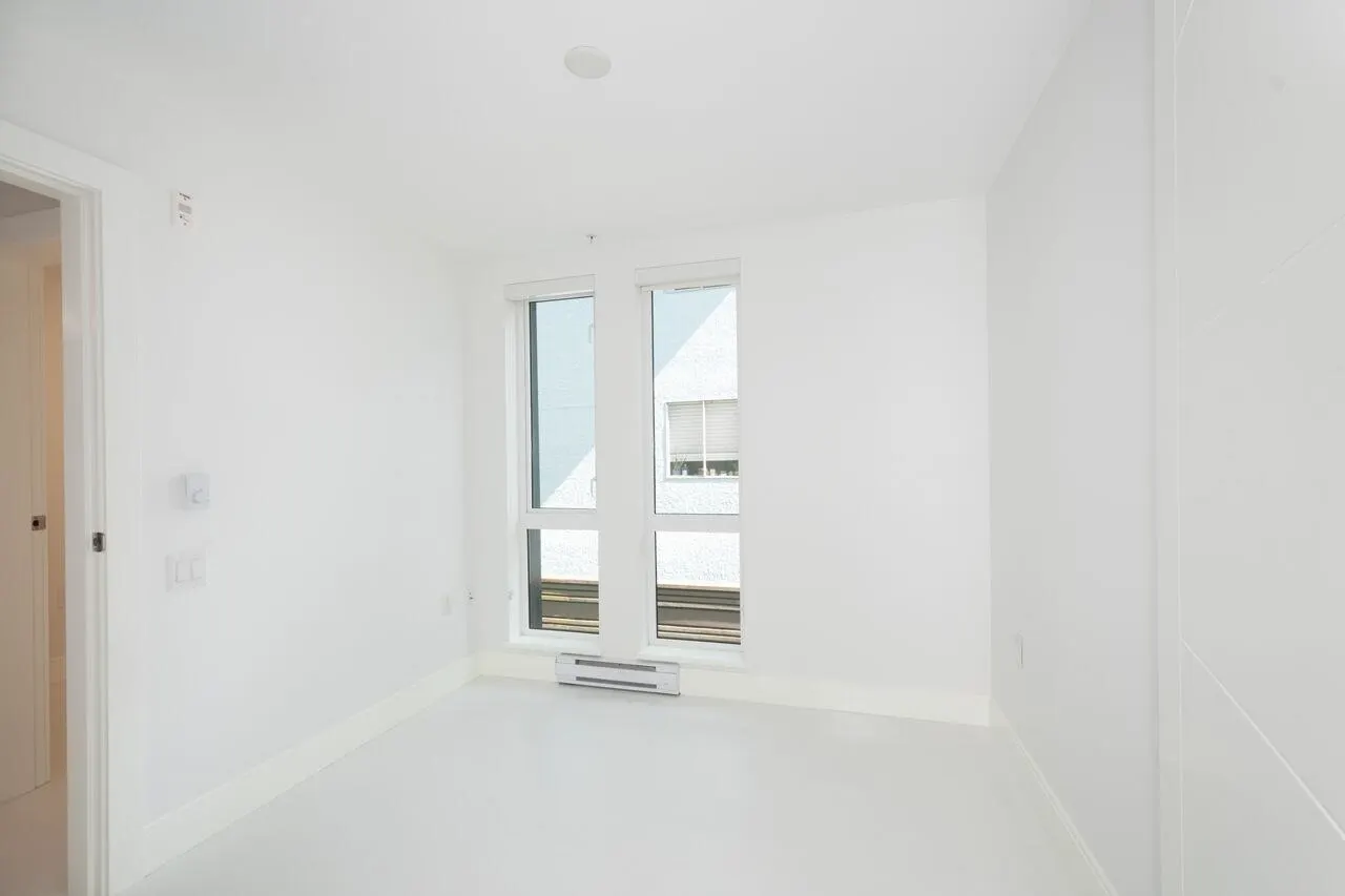 2239 W 7th Avenue #203