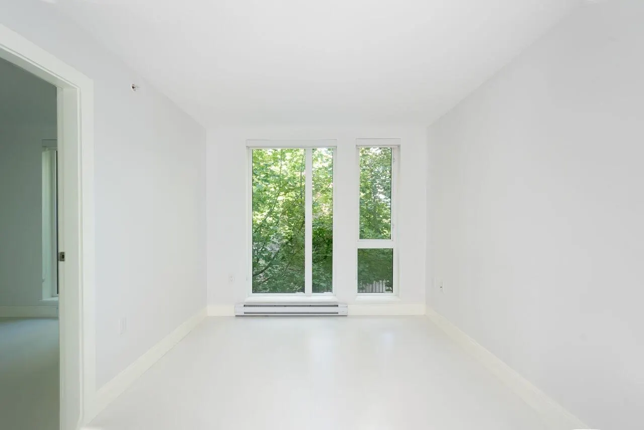 2239 W 7th Avenue #203