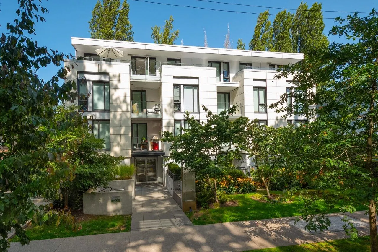 2239 W 7th Avenue #203