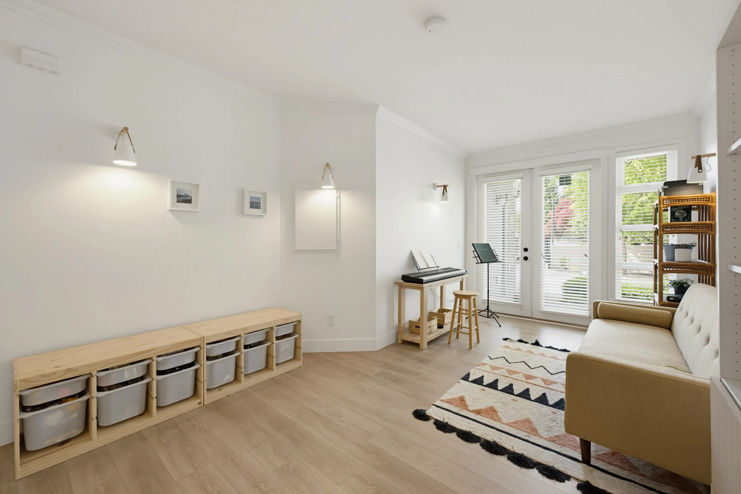 15454 32 Avenue #21