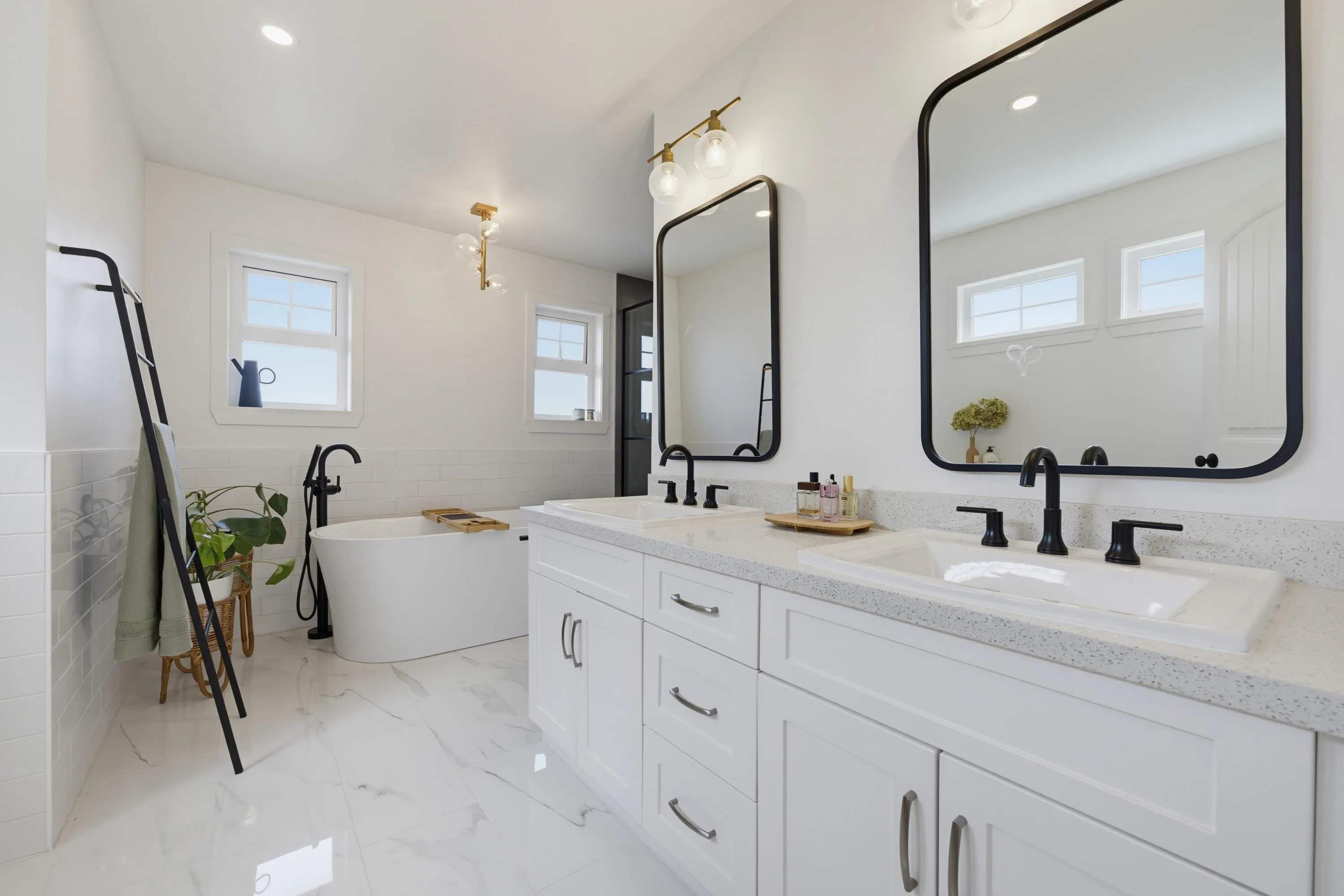 15454 32 Avenue #21
