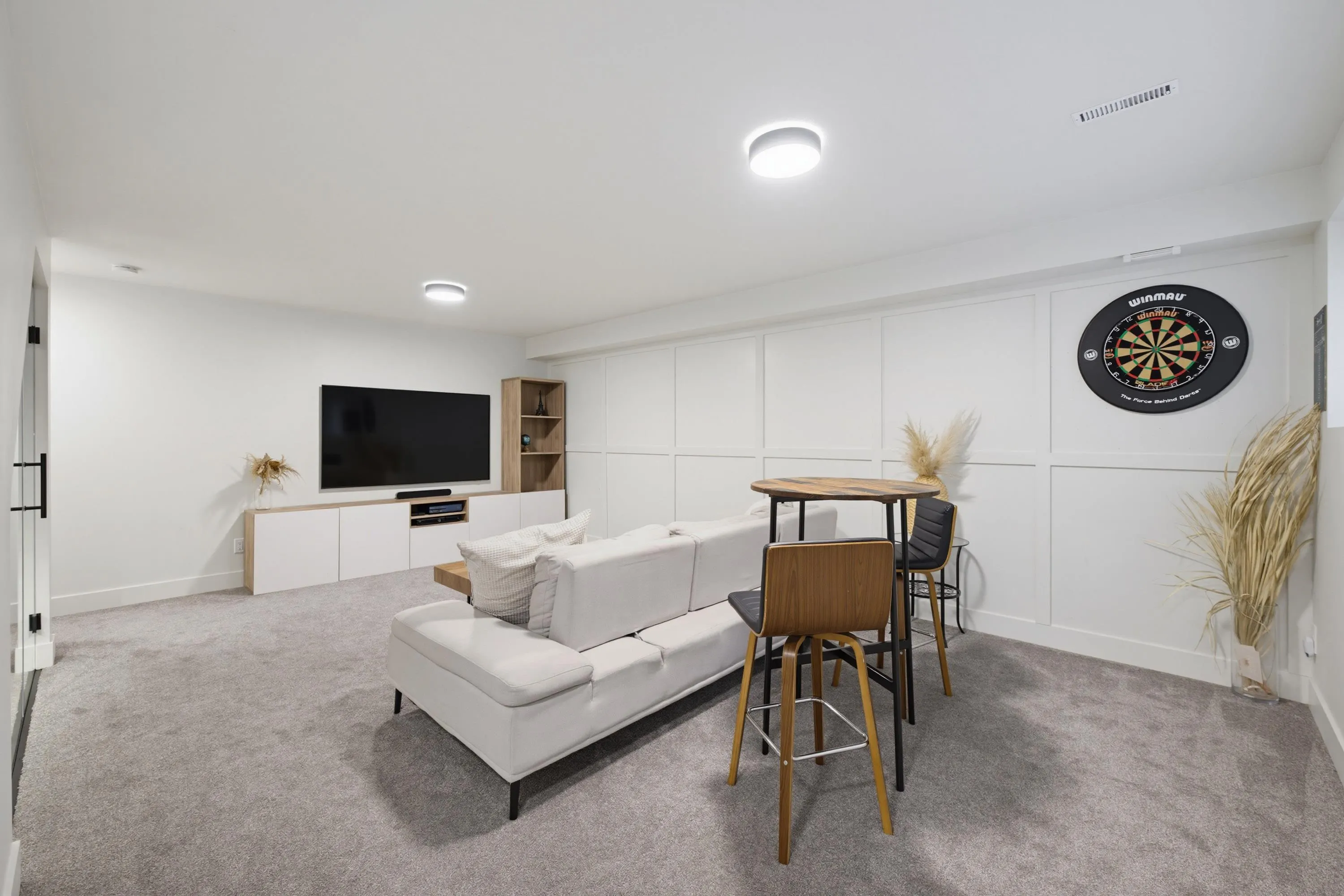 15454 32 Avenue #21