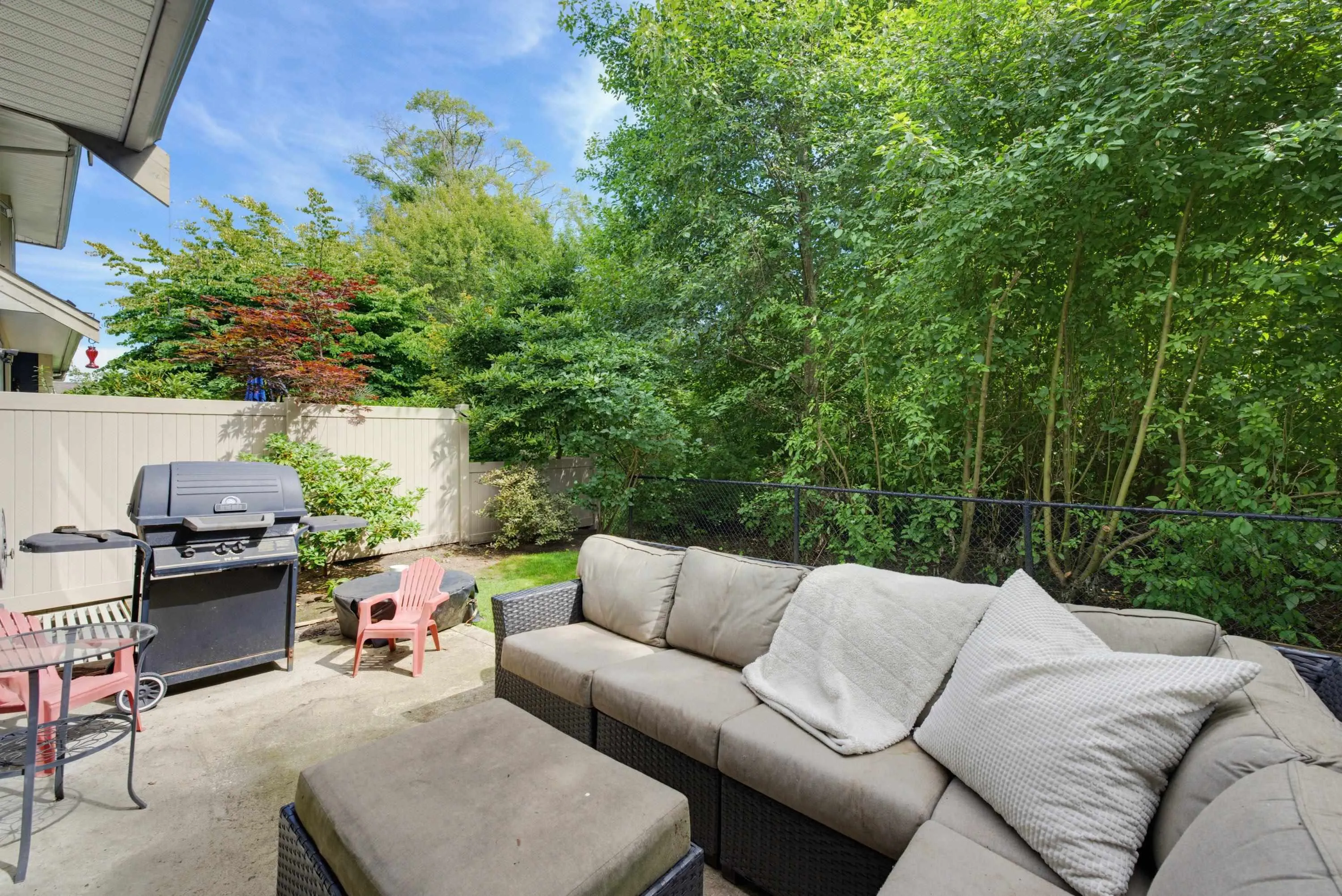 15454 32 Avenue #21