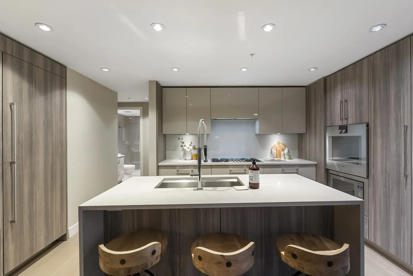 210 Salter Street #1204