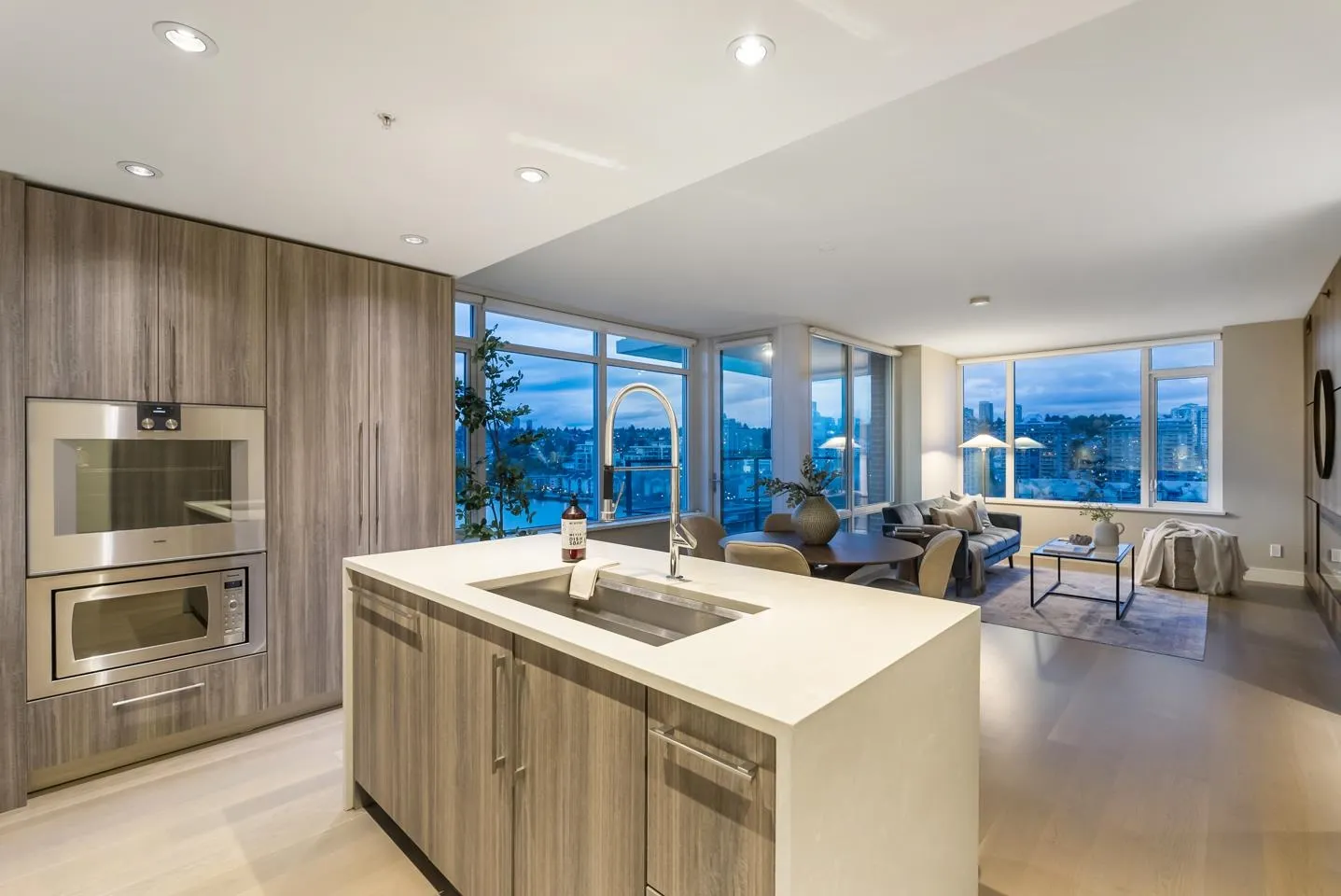 210 Salter Street #1204