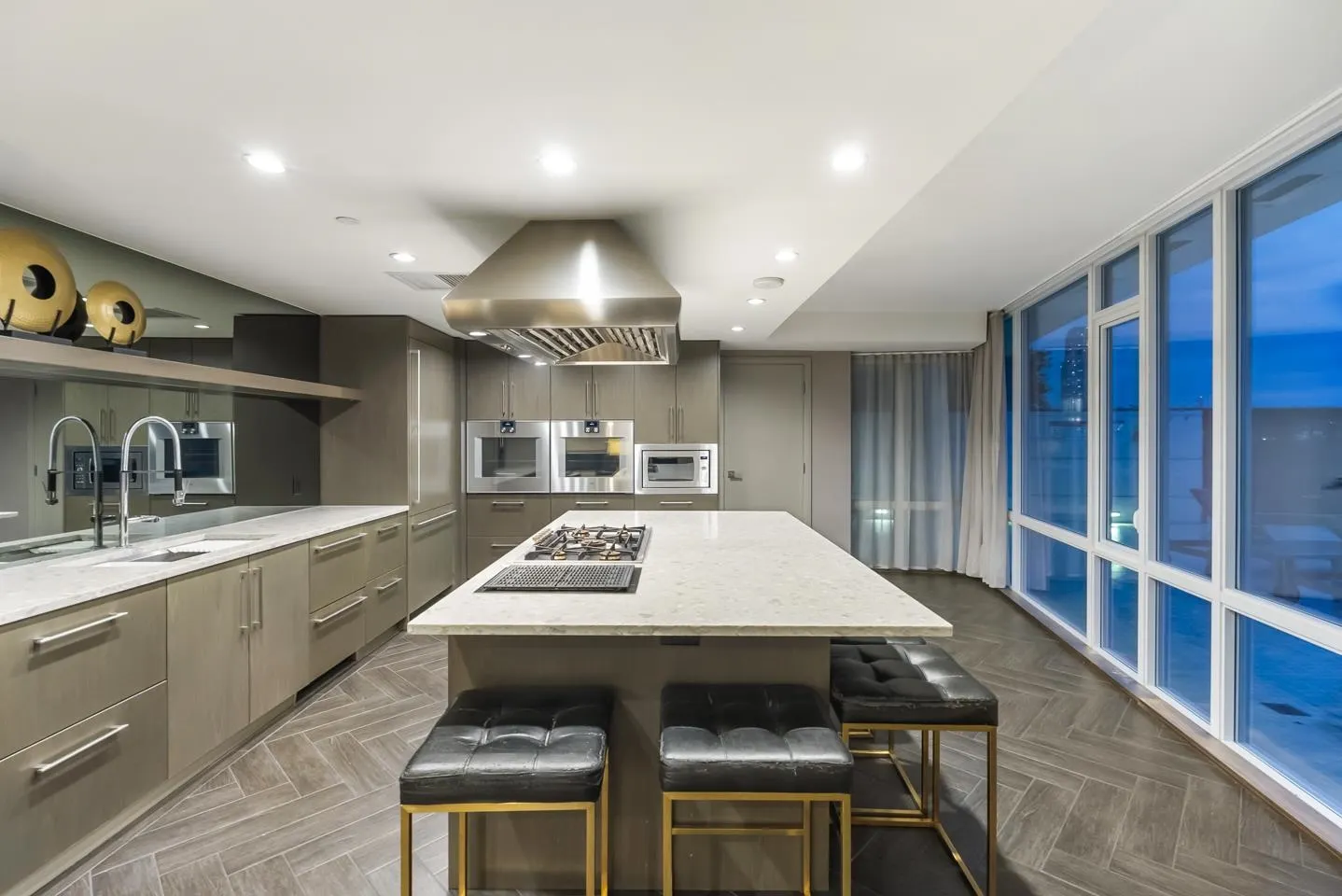210 Salter Street #1204