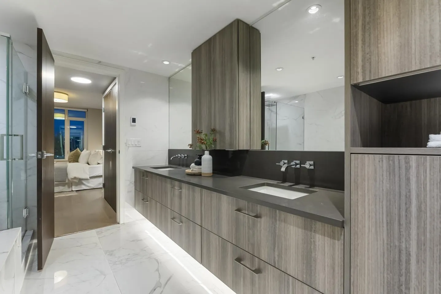 210 Salter Street #1204