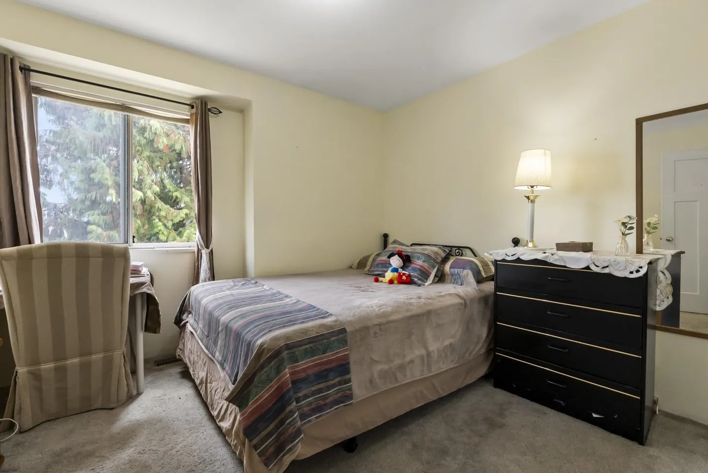 8825 160 Street