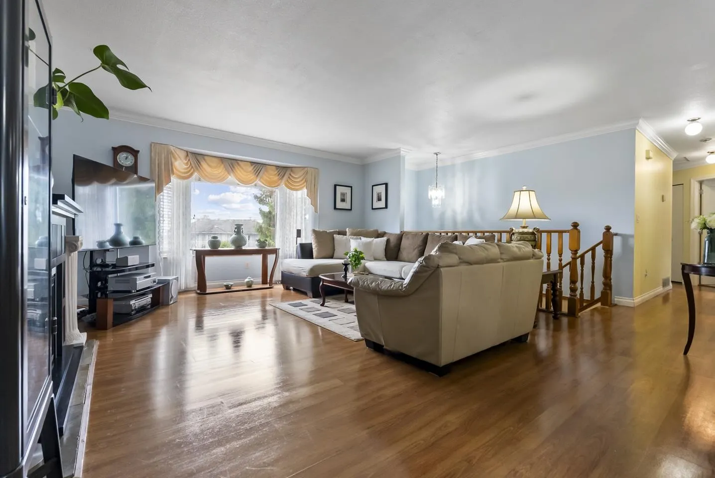 8825 160 Street