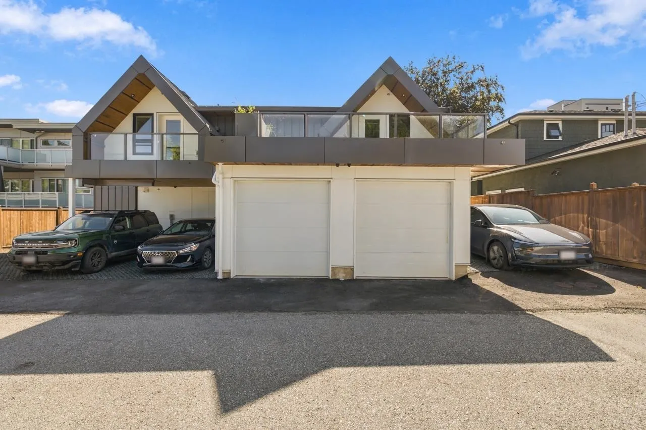 1145 W 33rd Avenue