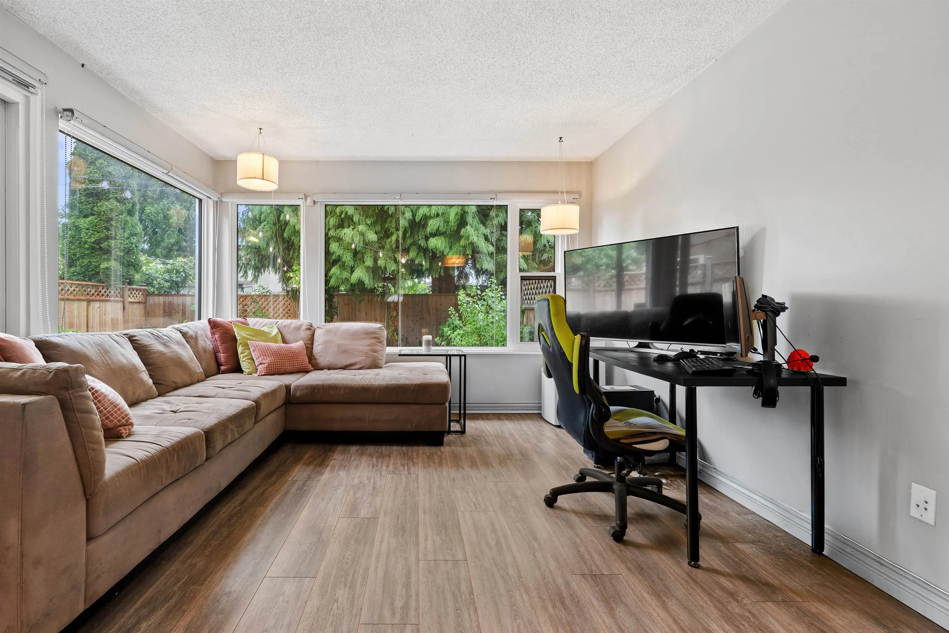 886 Pinebrook Place
