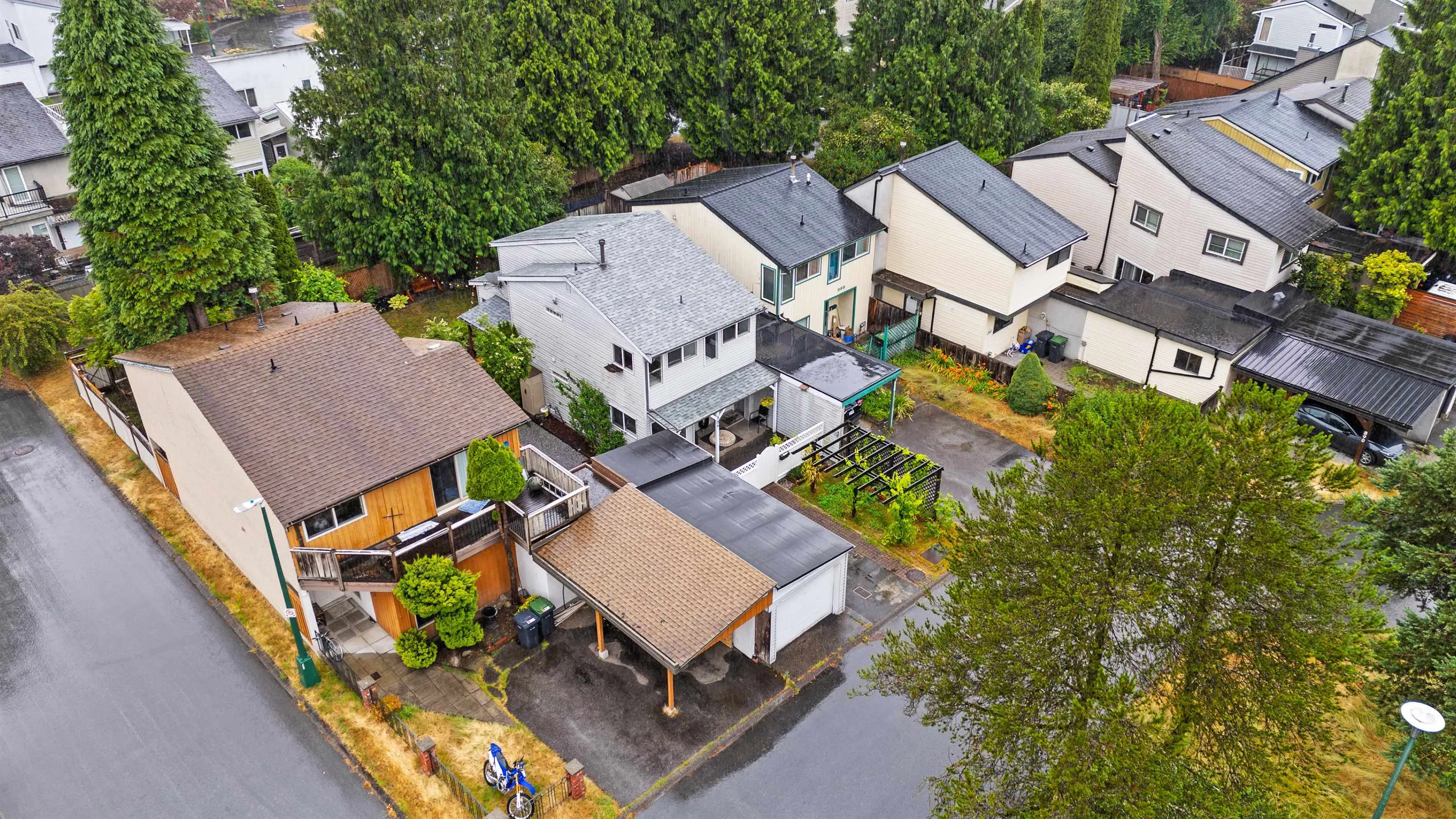 886 Pinebrook Place