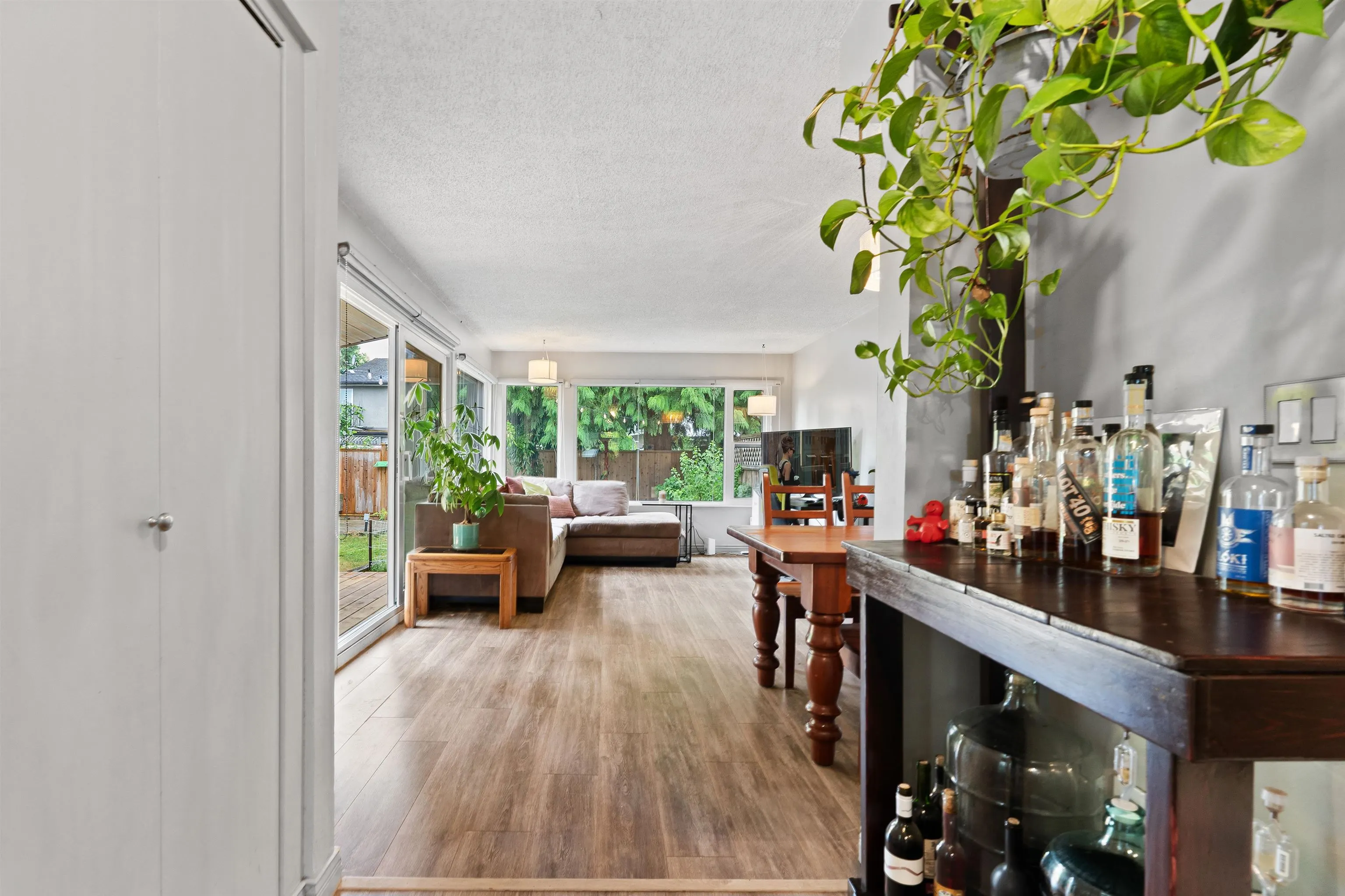 886 Pinebrook Place