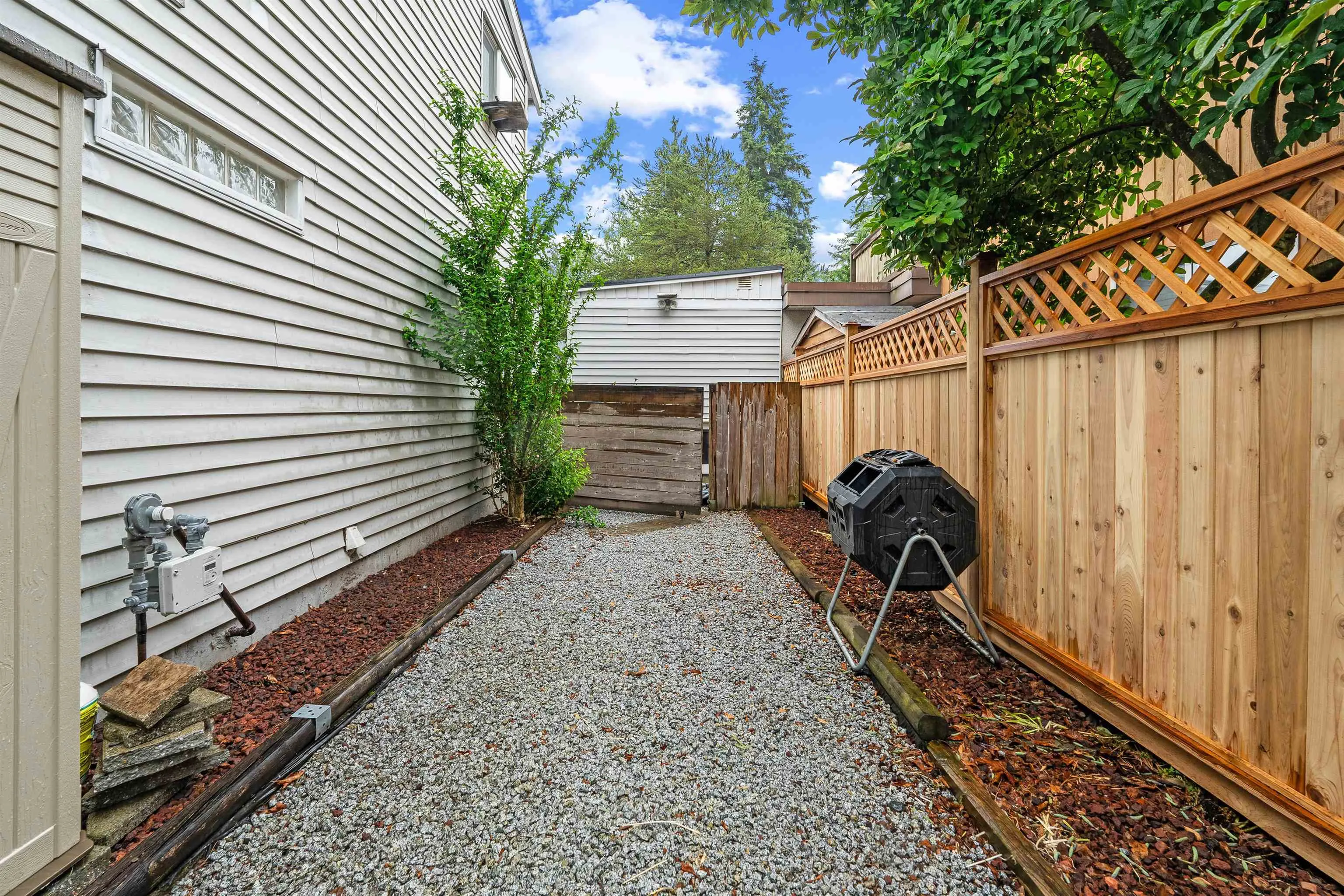886 Pinebrook Place