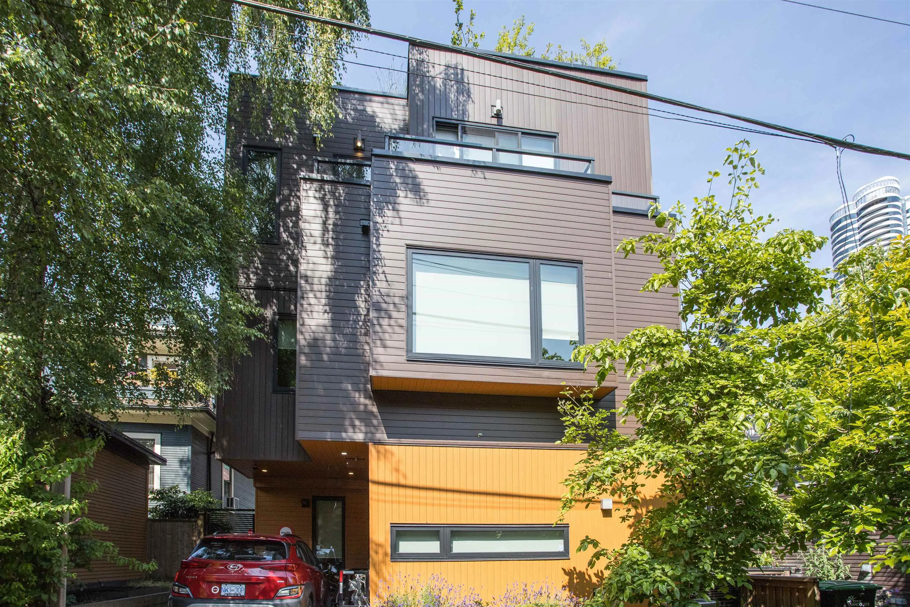 1152 Comox Street #2