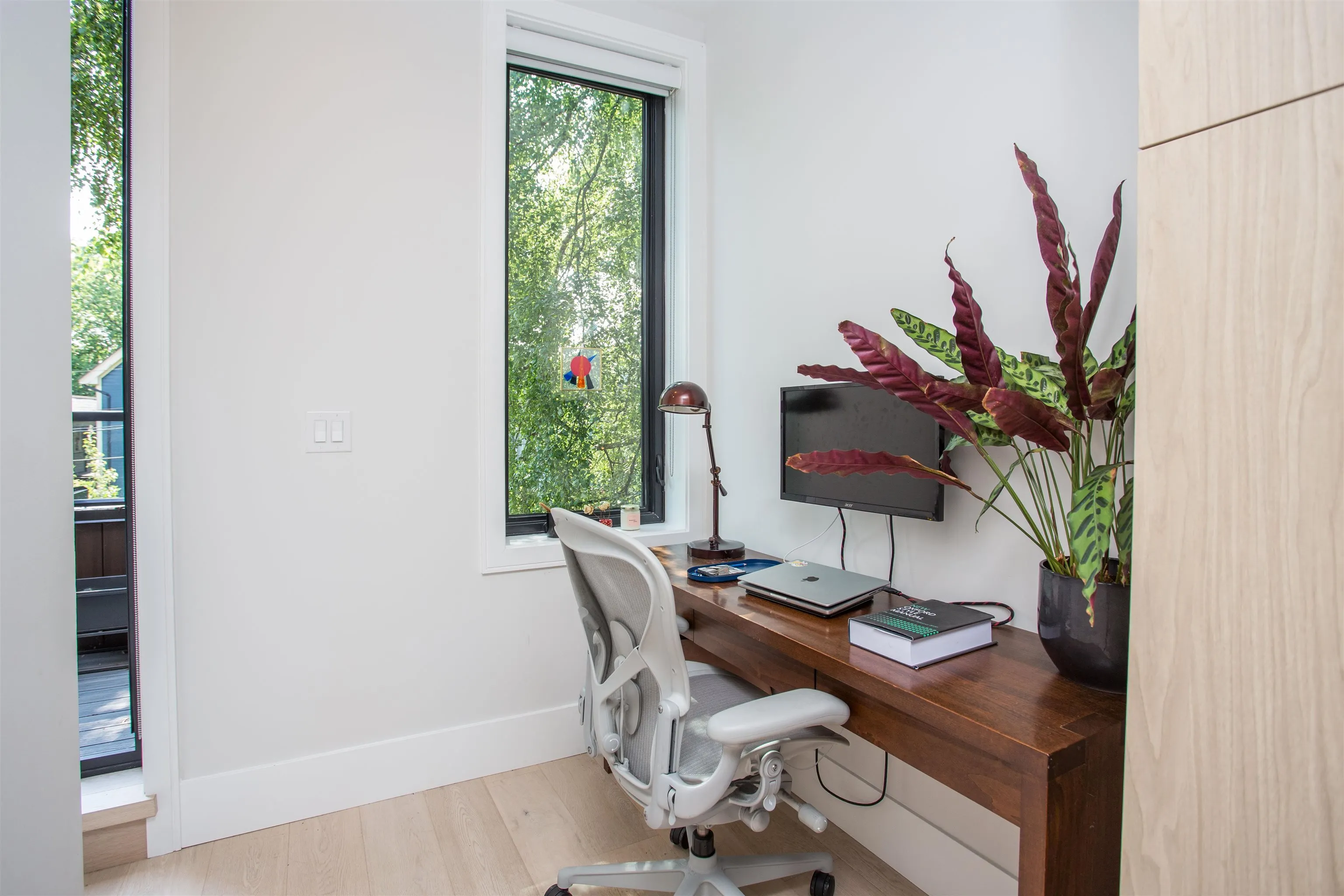 1152 Comox Street #2