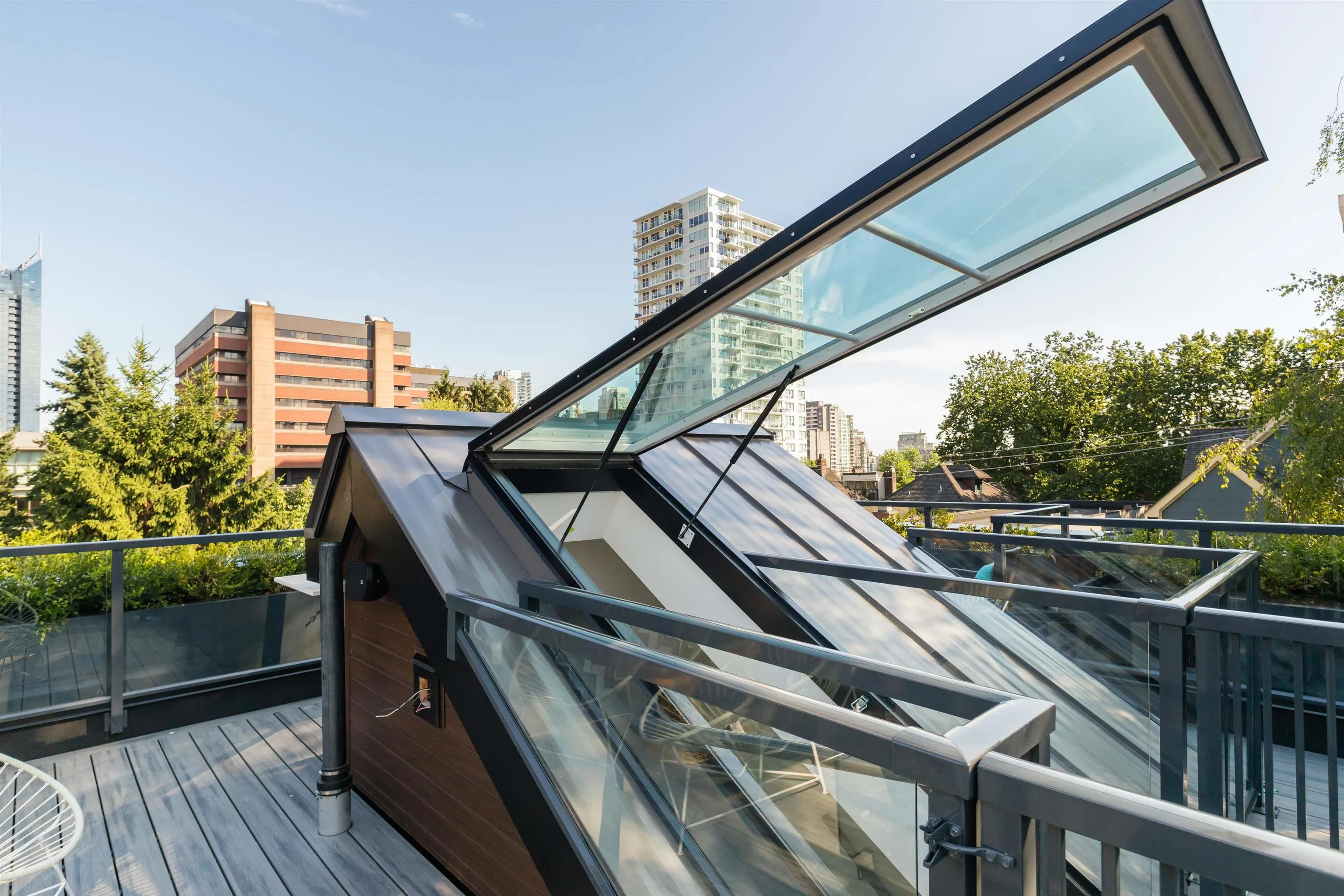 1152 Comox Street #2