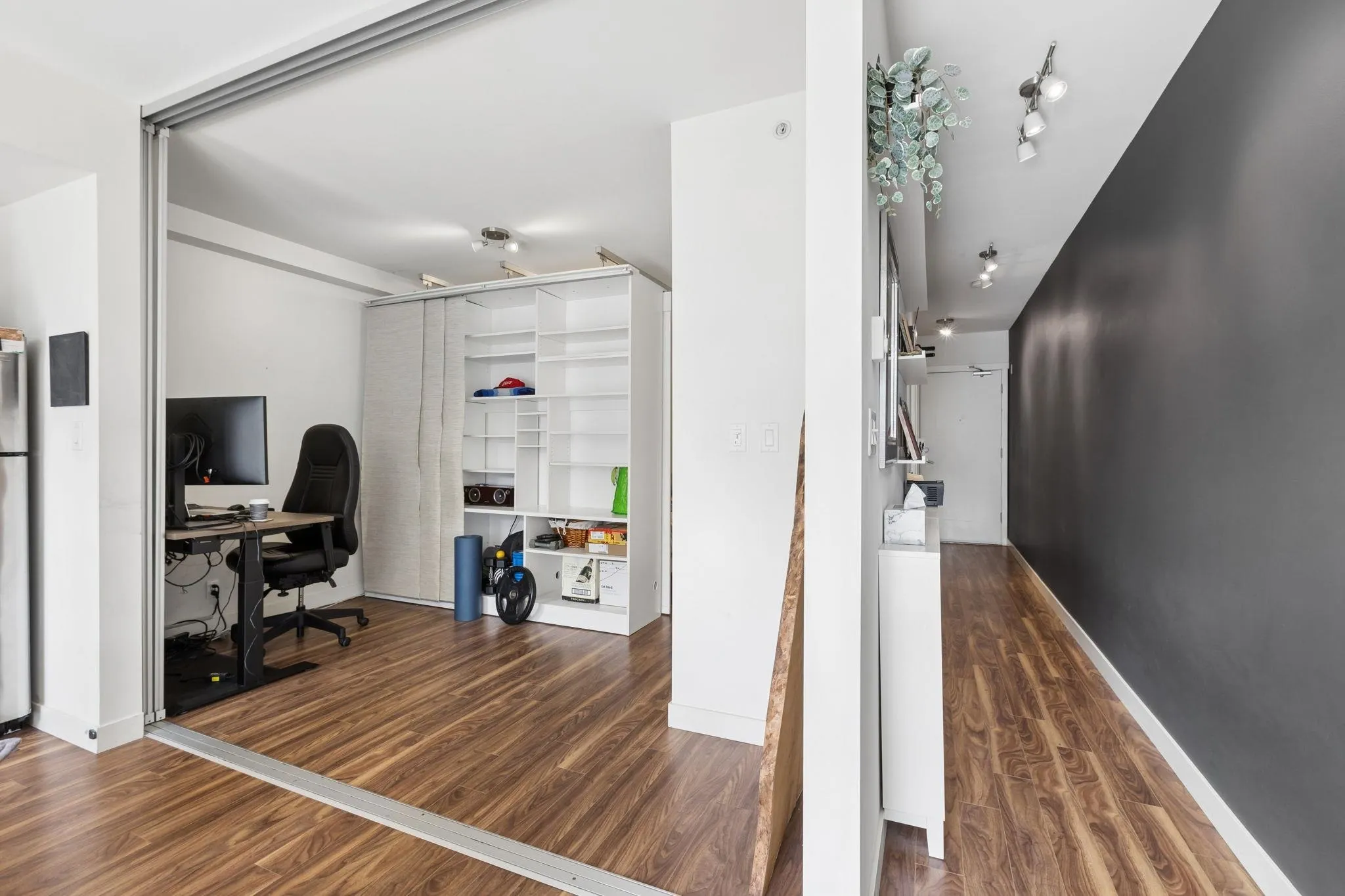 2511 Quebec Street #406