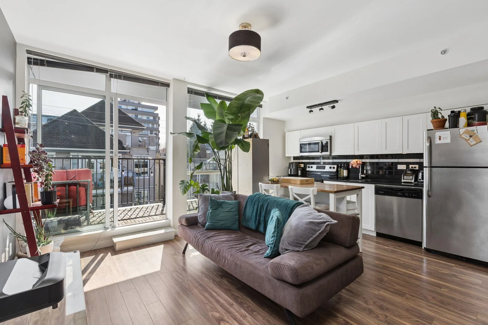 2511 Quebec Street #406