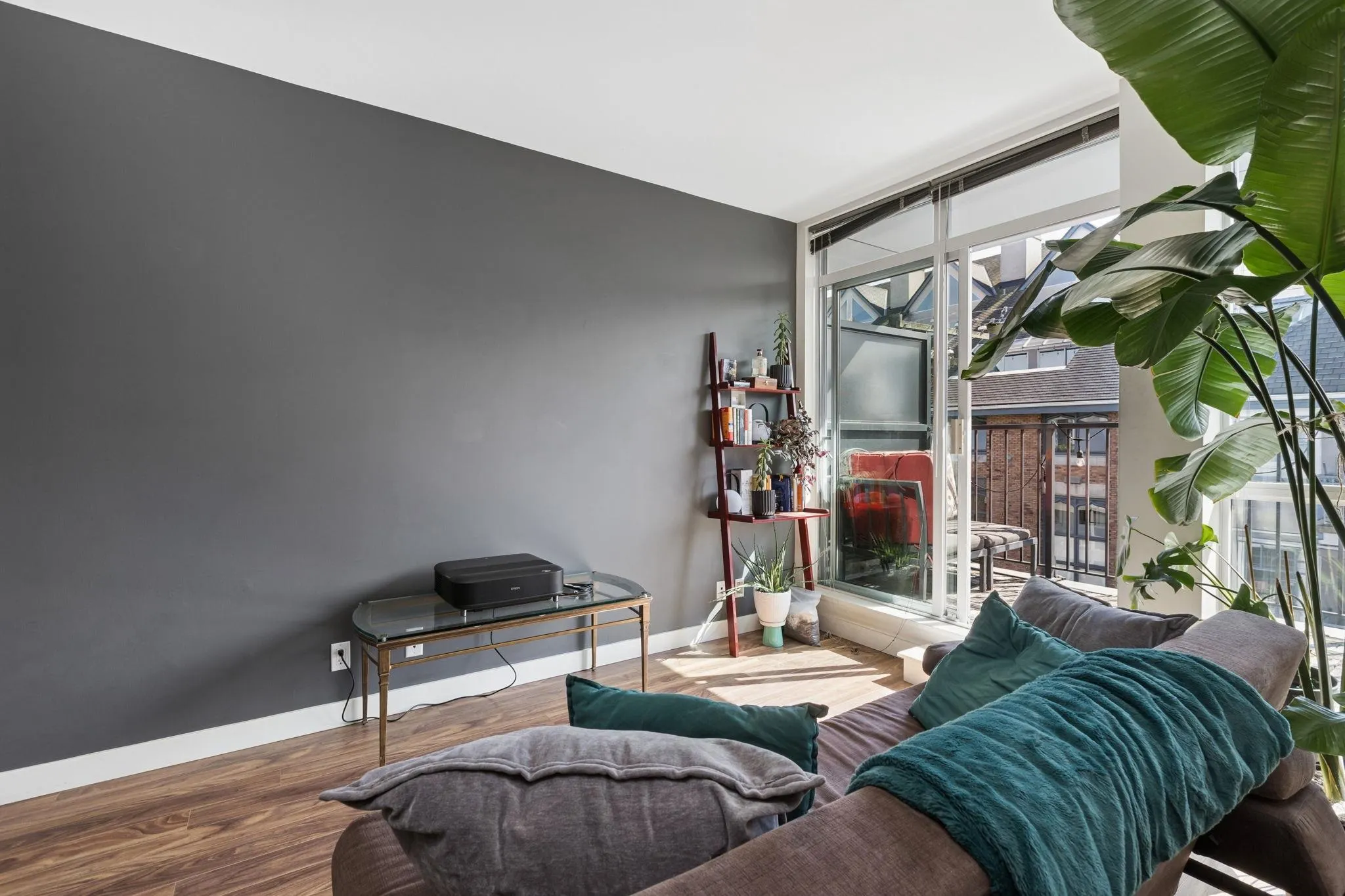 2511 Quebec Street #406