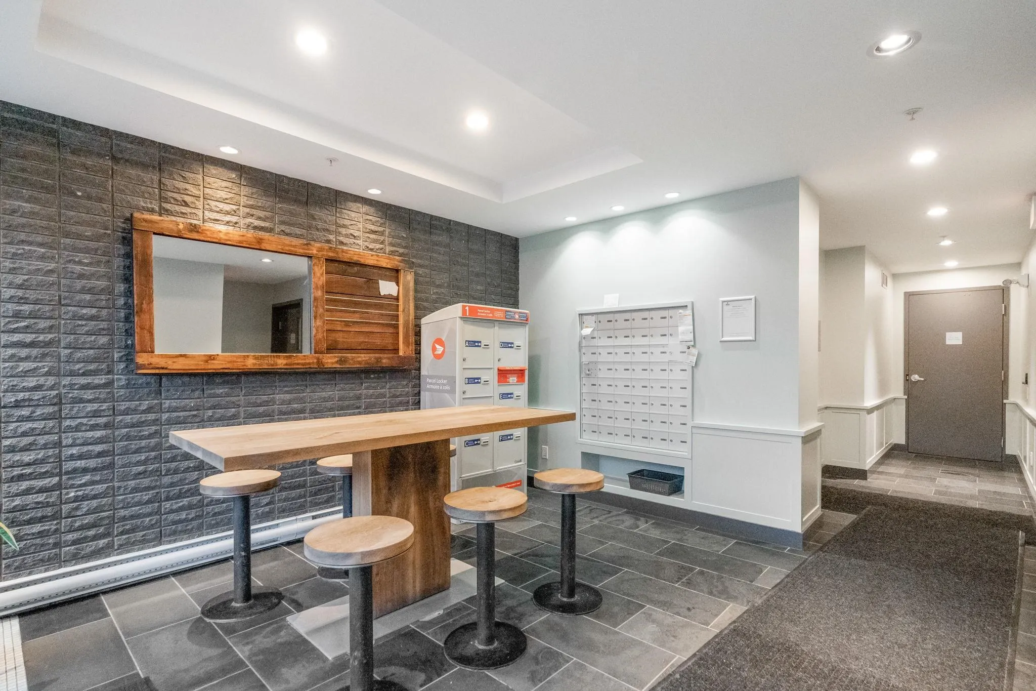 2511 Quebec Street #406