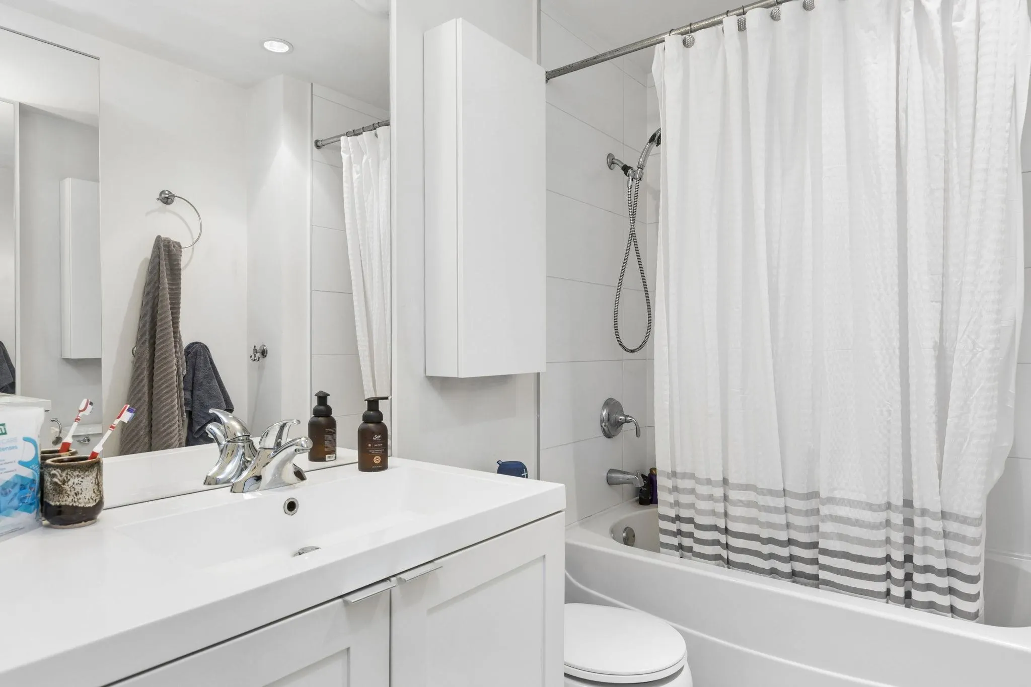 2511 Quebec Street #406