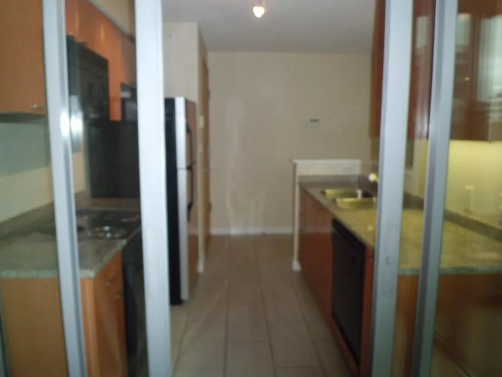1288 W Georgia Street #2105