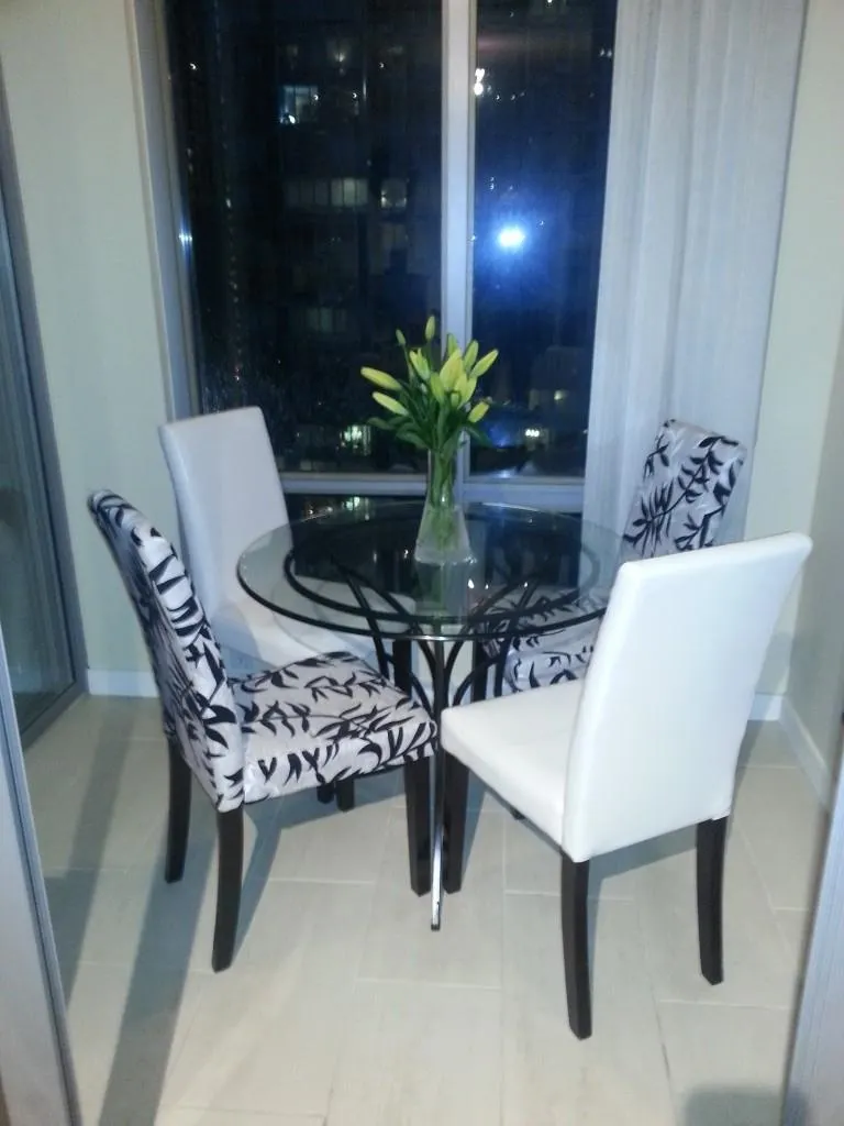 1288 W Georgia Street #2105