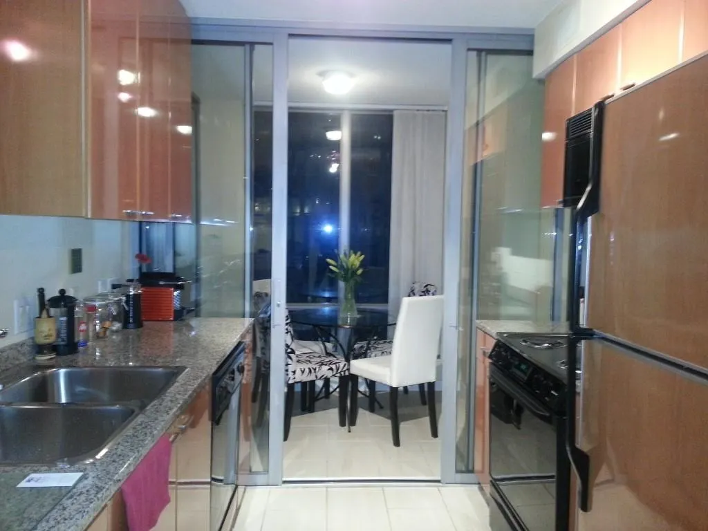 1288 W Georgia Street #2105