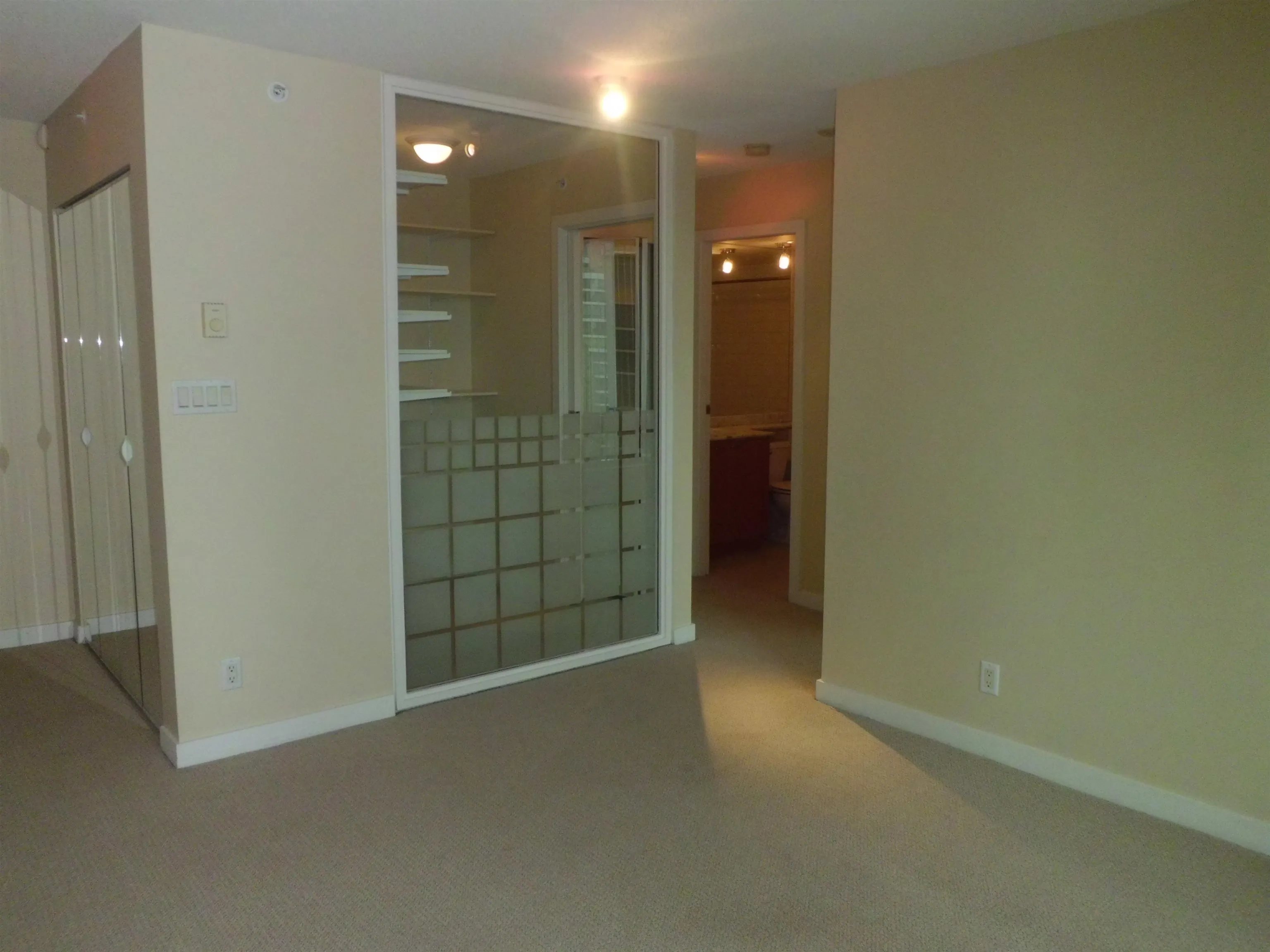 1288 W Georgia Street #2105