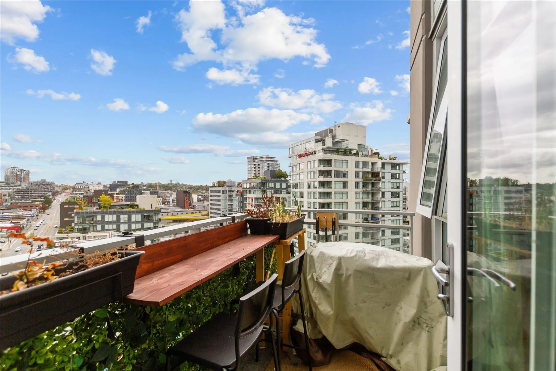 1618 Quebec Street #1819