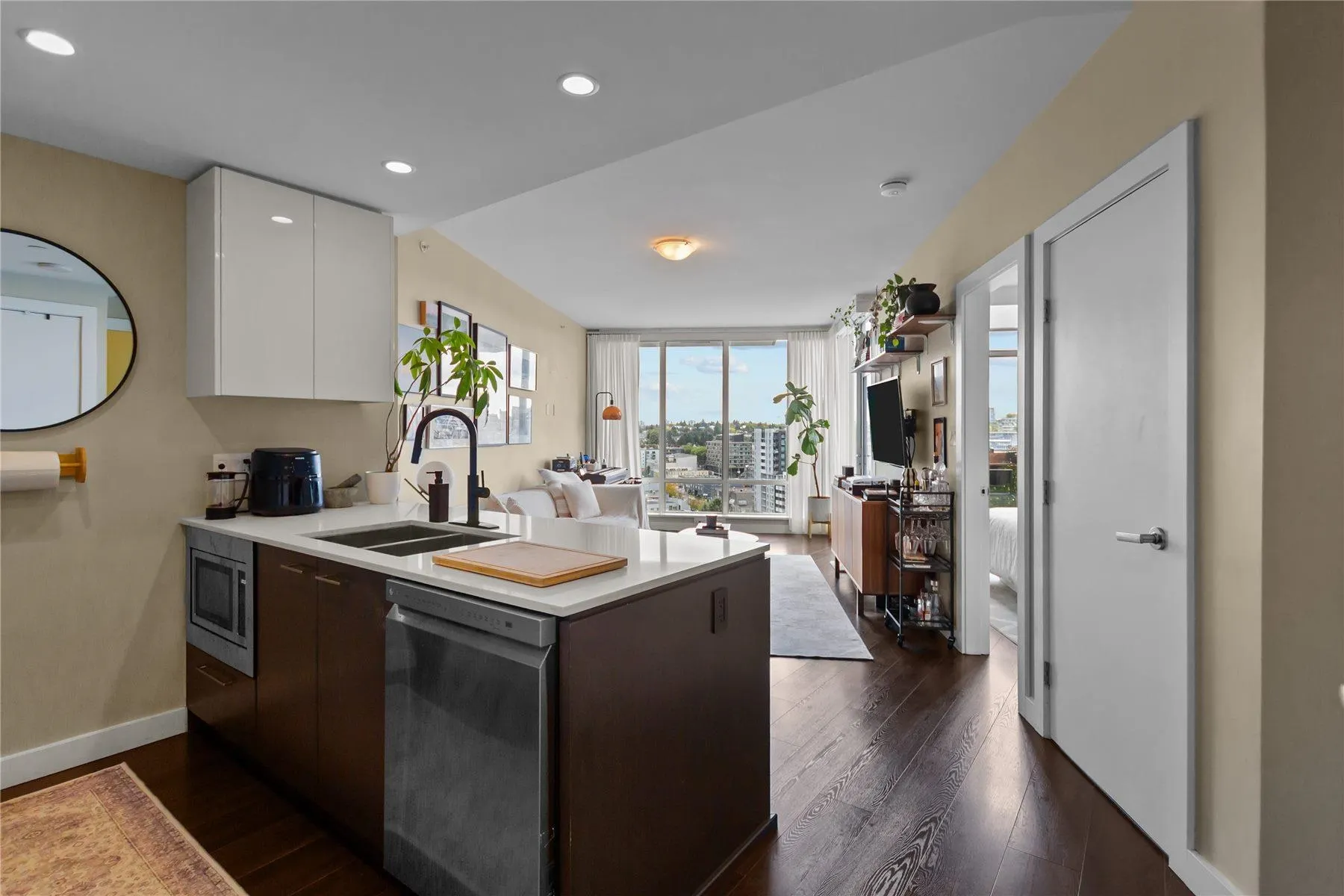 1618 Quebec Street #1819