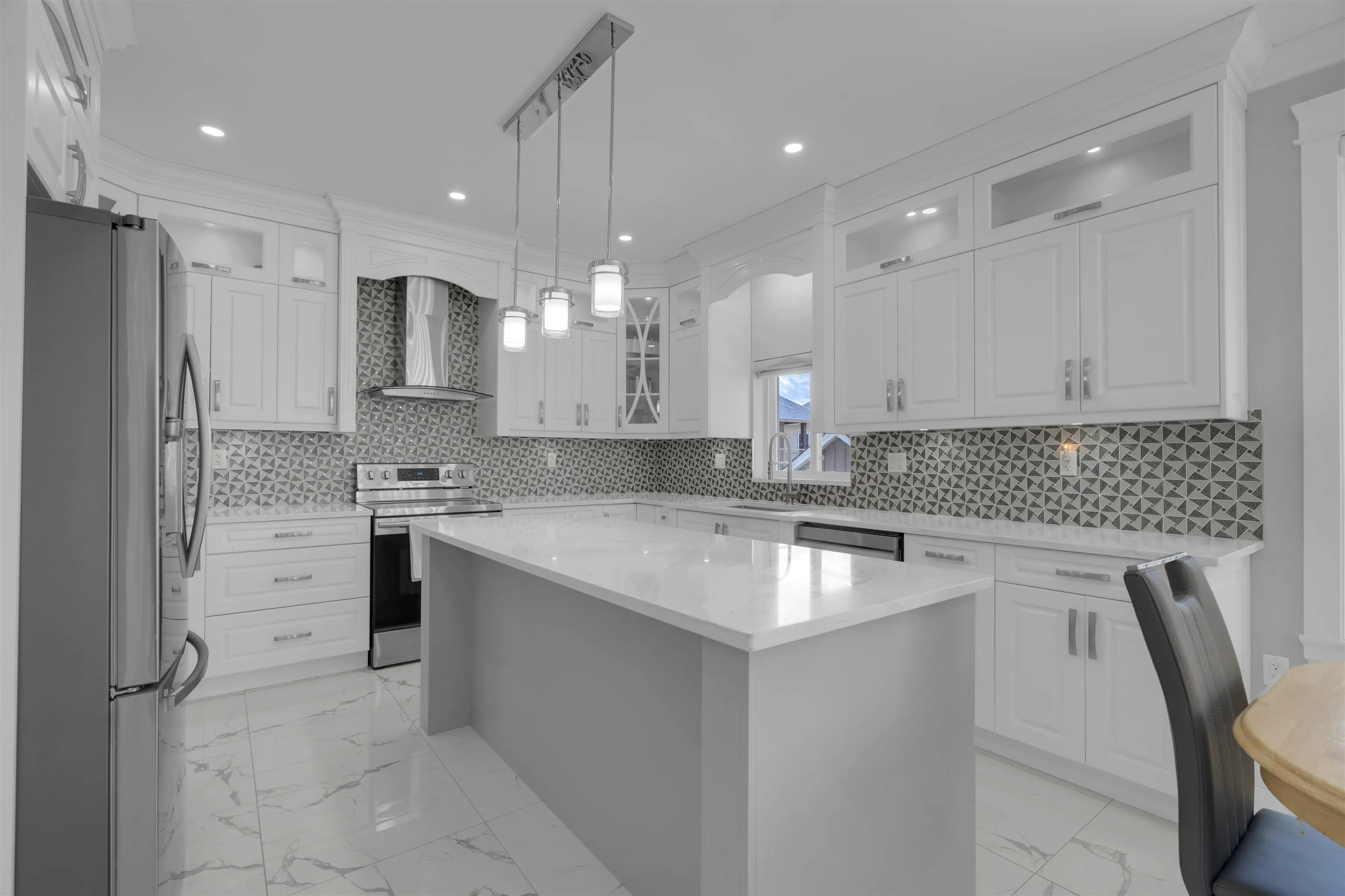 2725 Lefeuvre Road