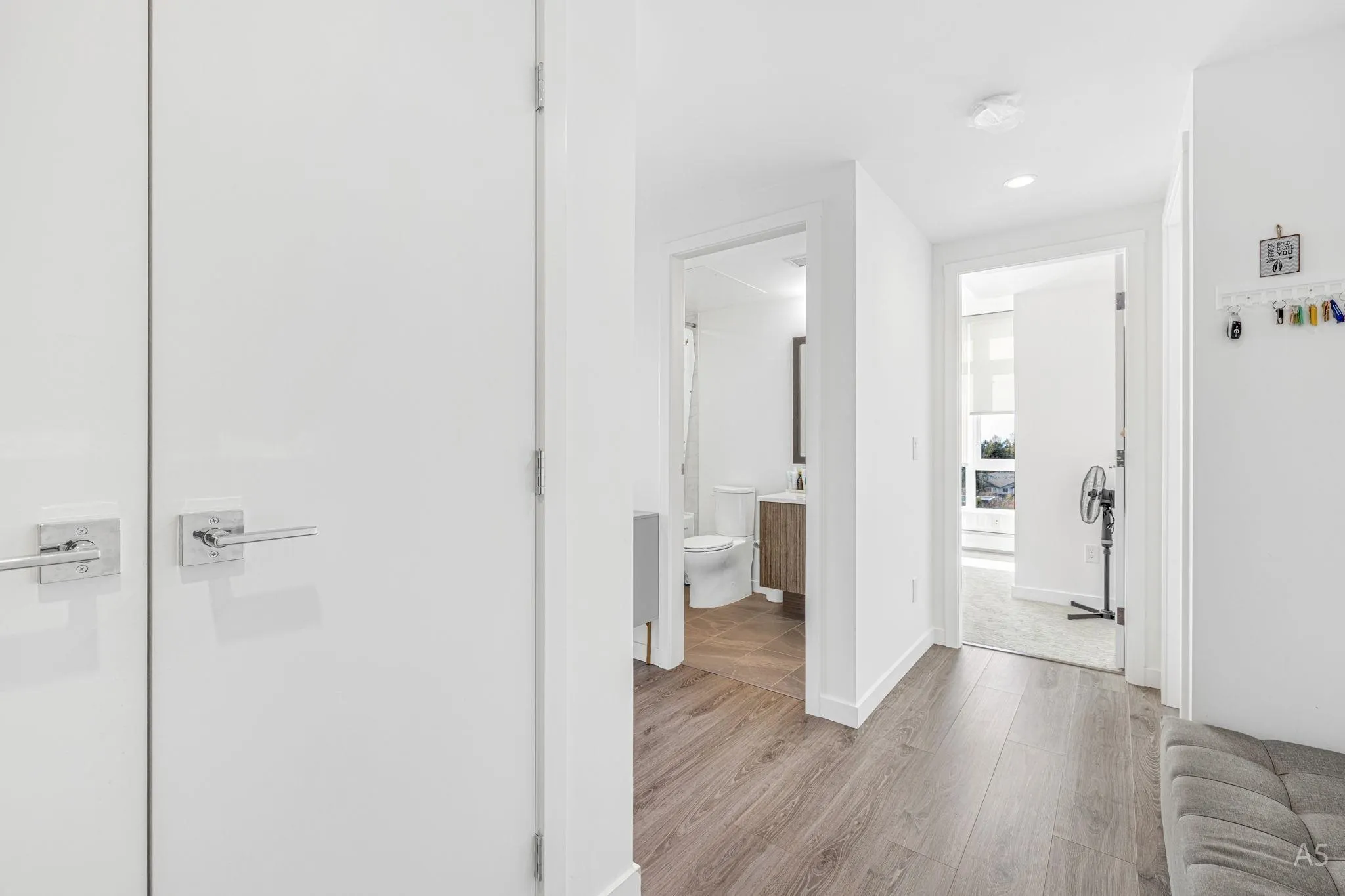 13350 Central Avenue #913