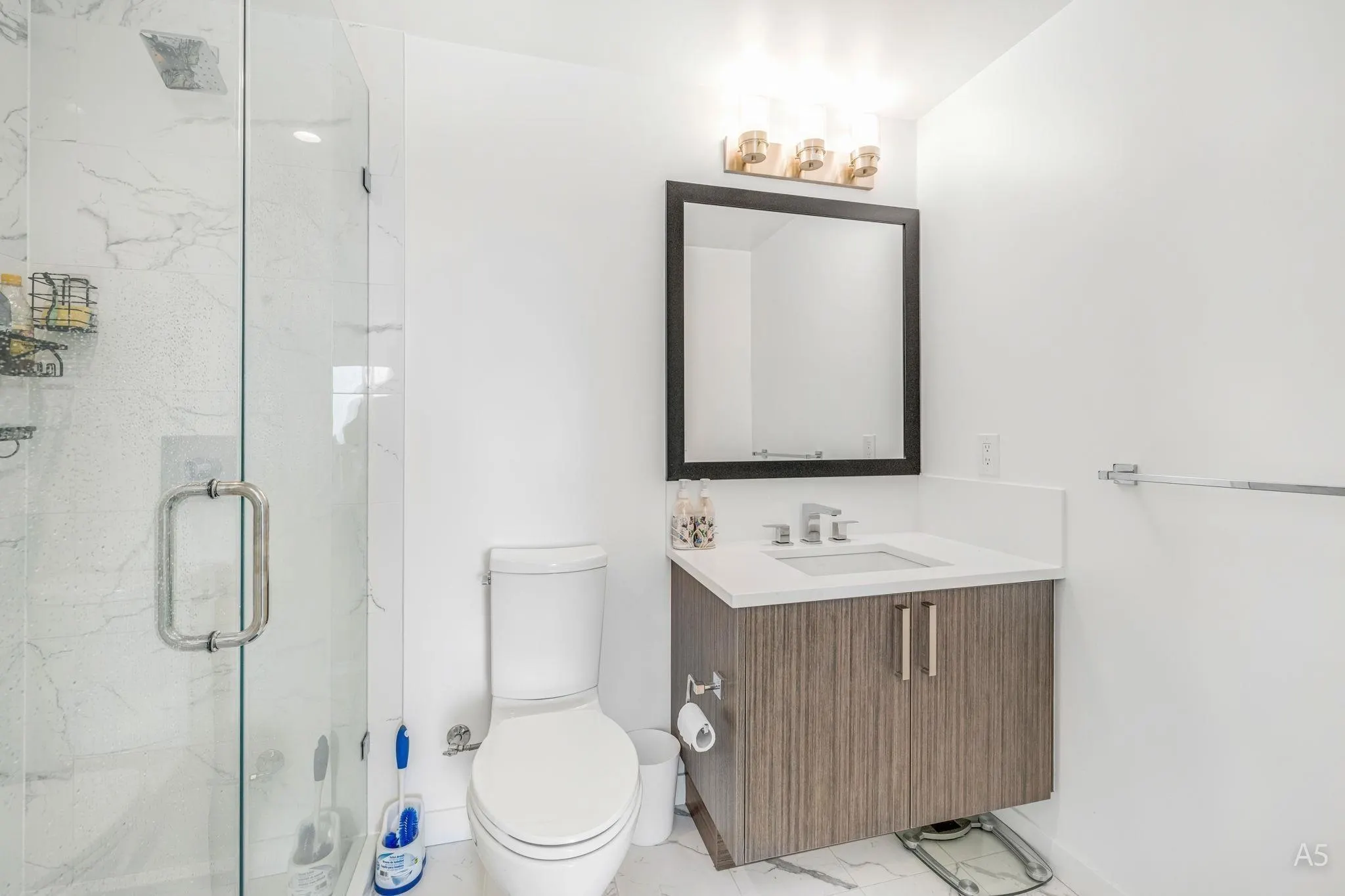 13350 Central Avenue #913