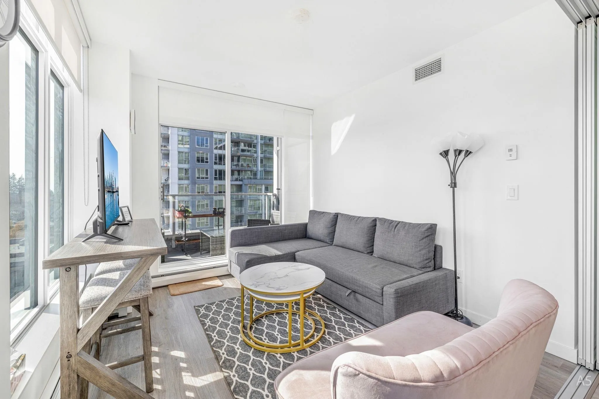 13350 Central Avenue #913