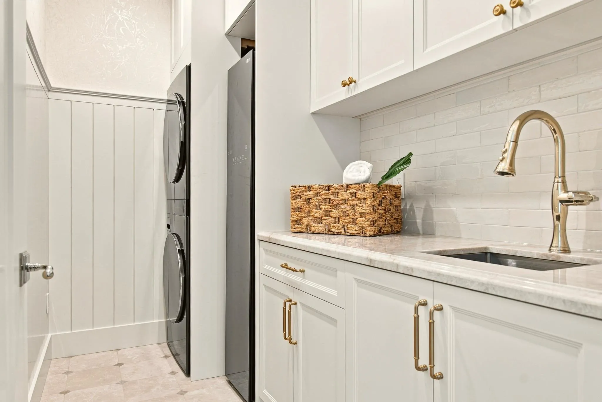 127 W 17th Avenue #1