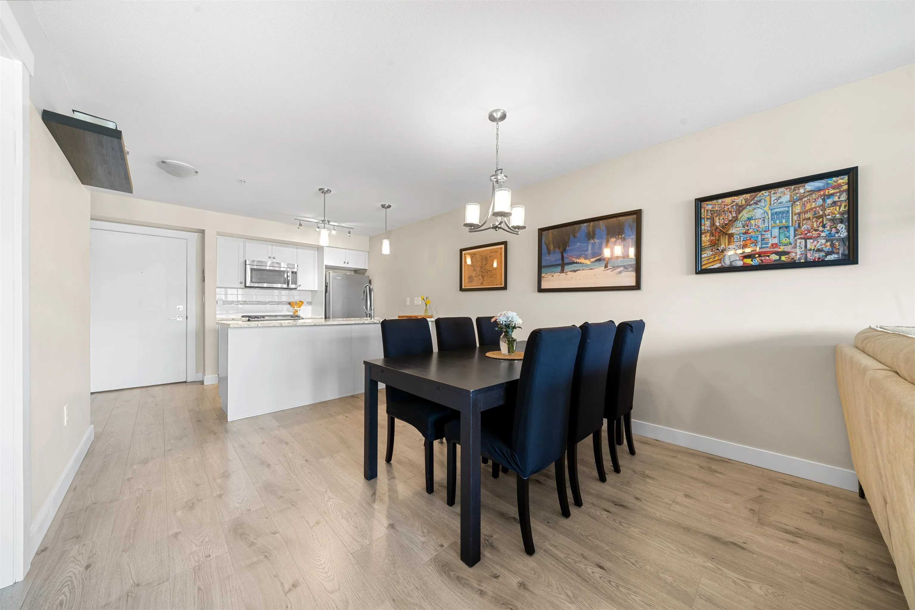 4815 55b Street #208