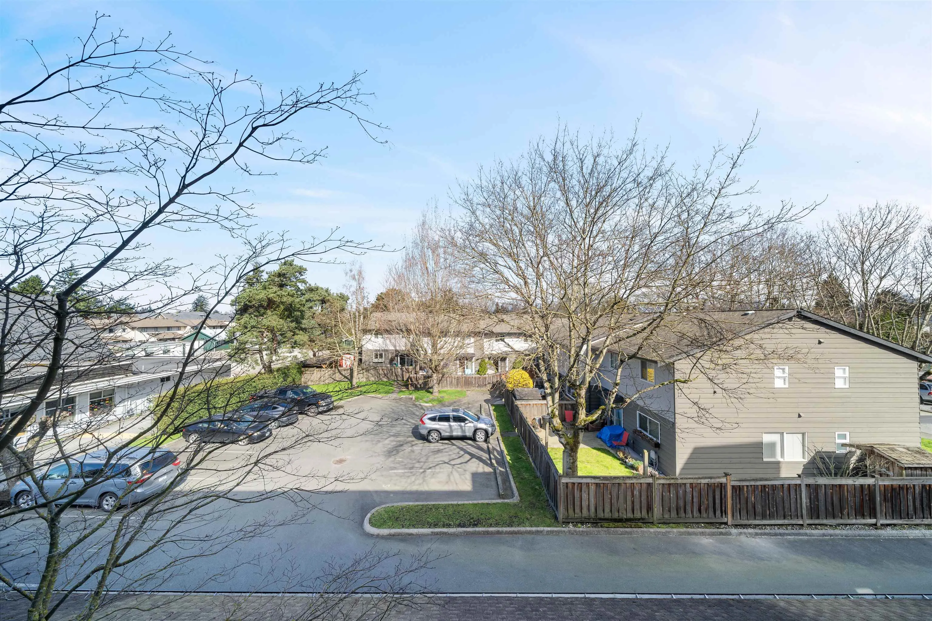 4815 55b Street #208