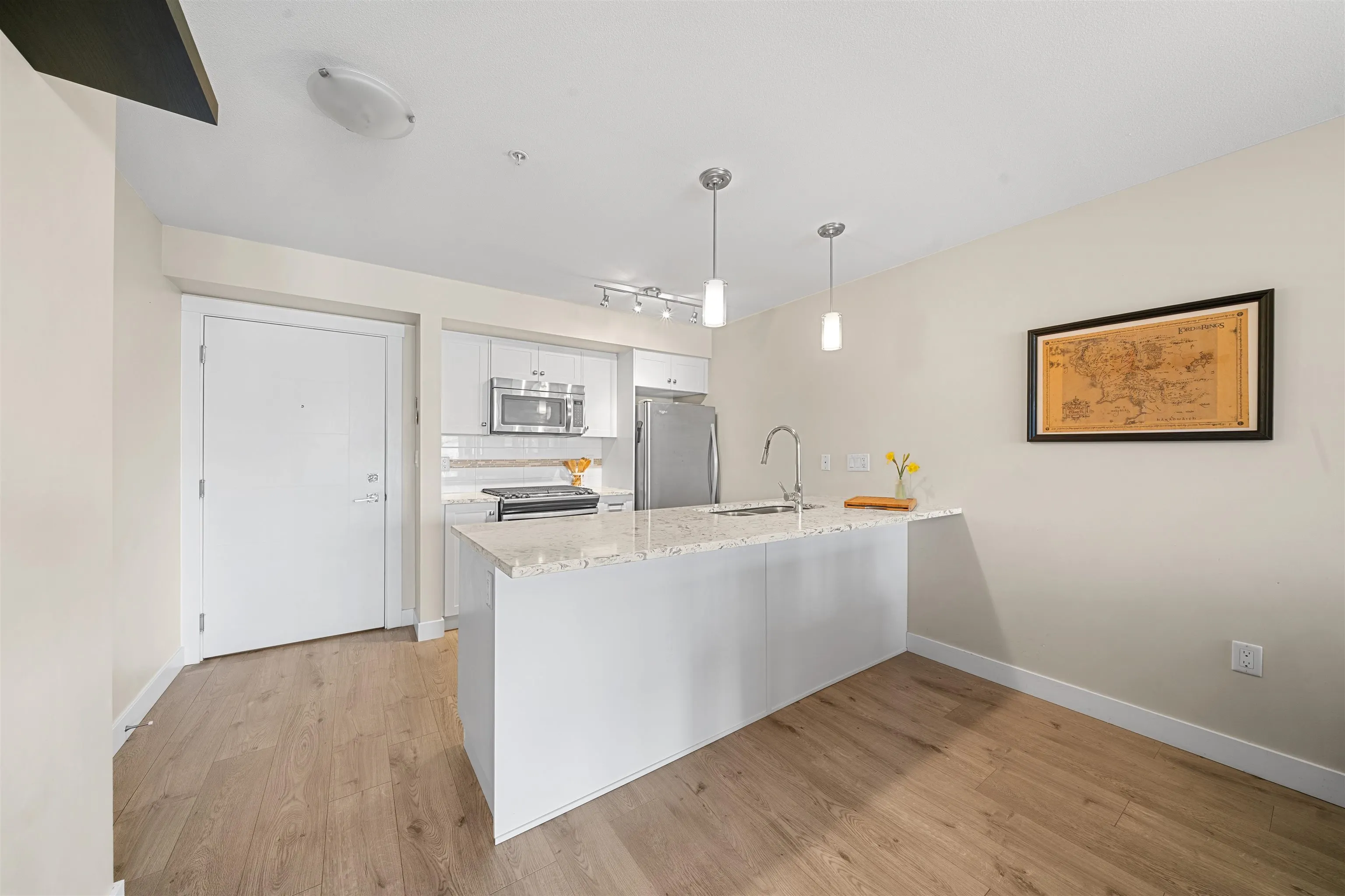 4815 55b Street #208