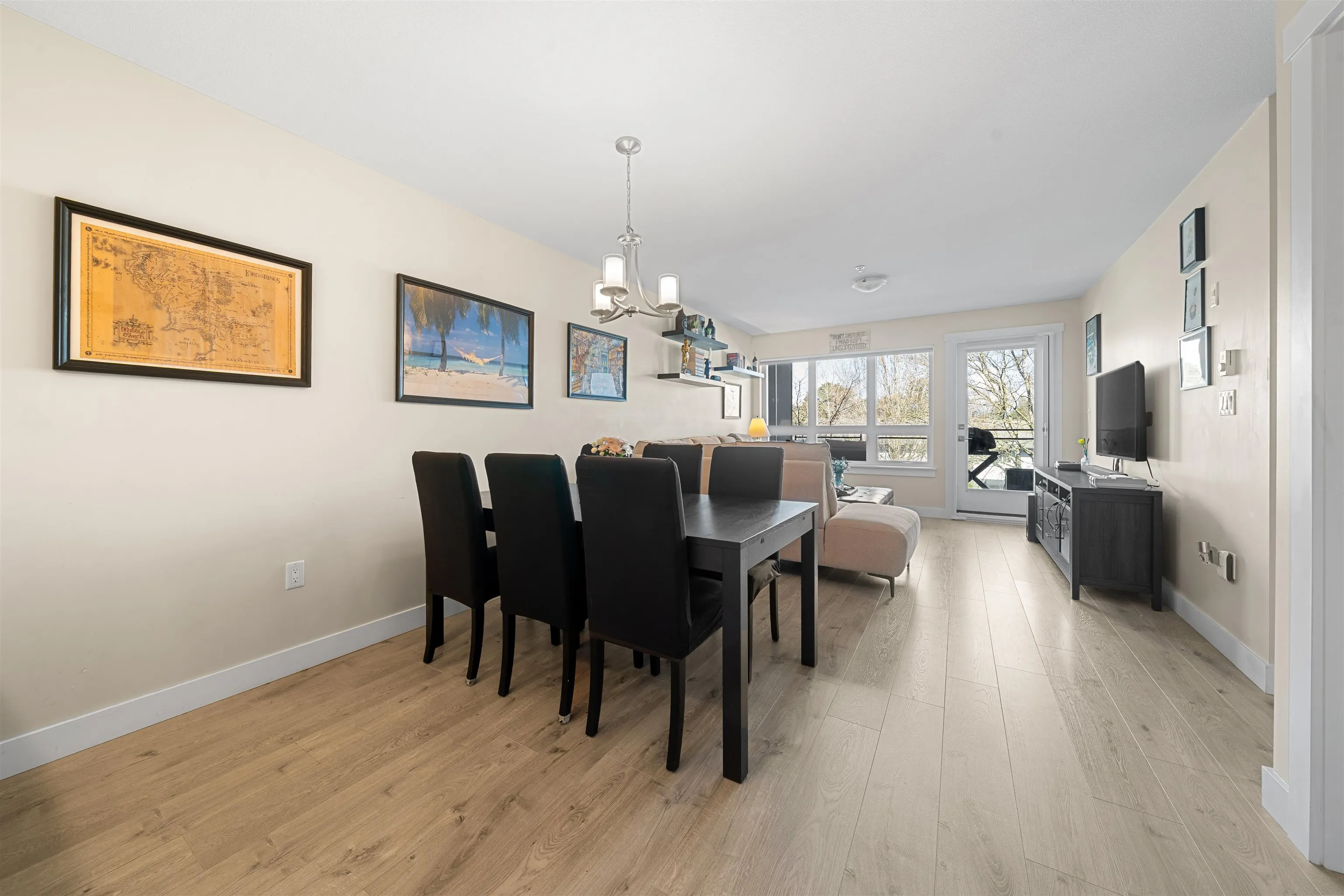 4815 55b Street #208