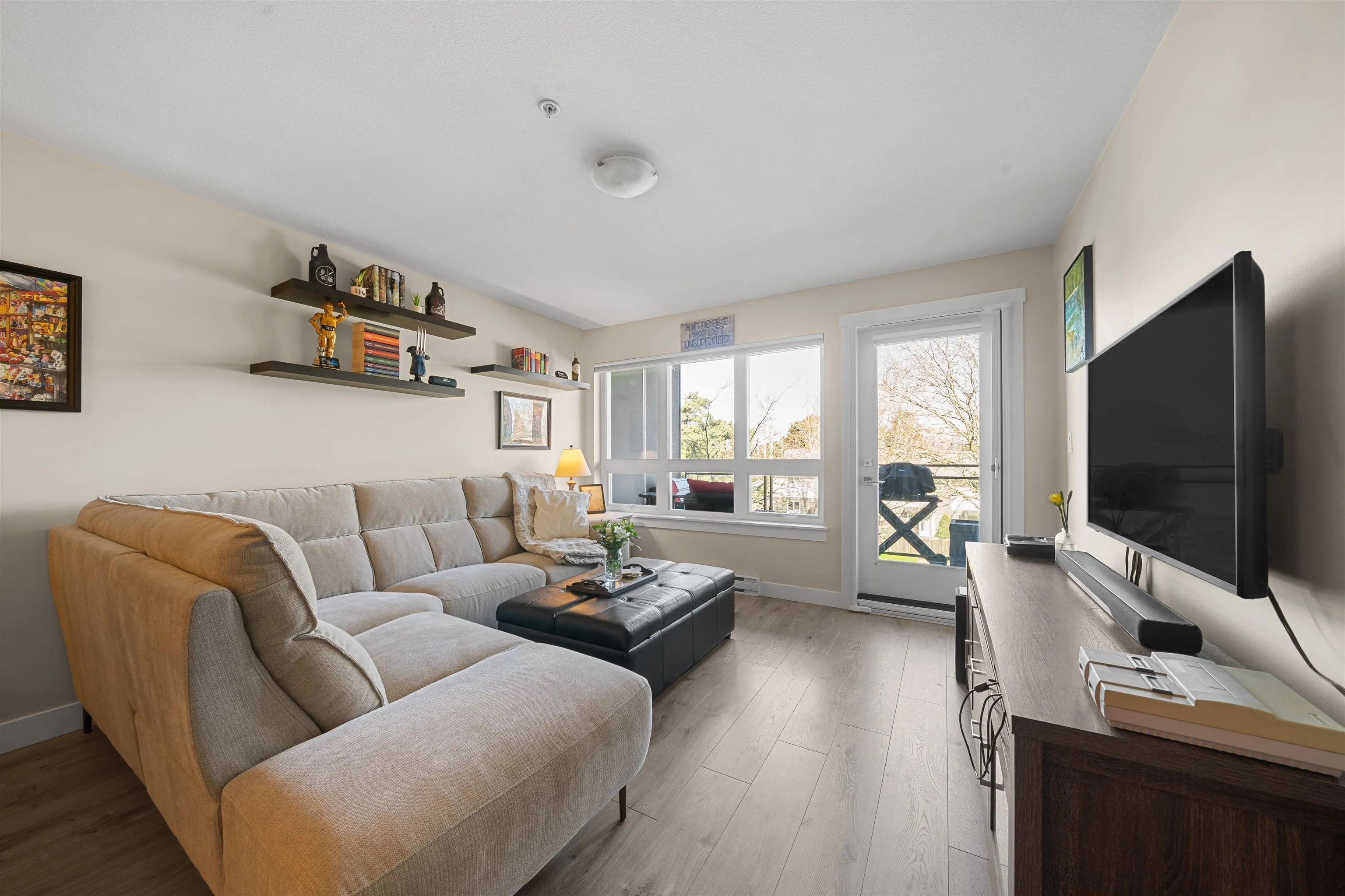 4815 55b Street #208