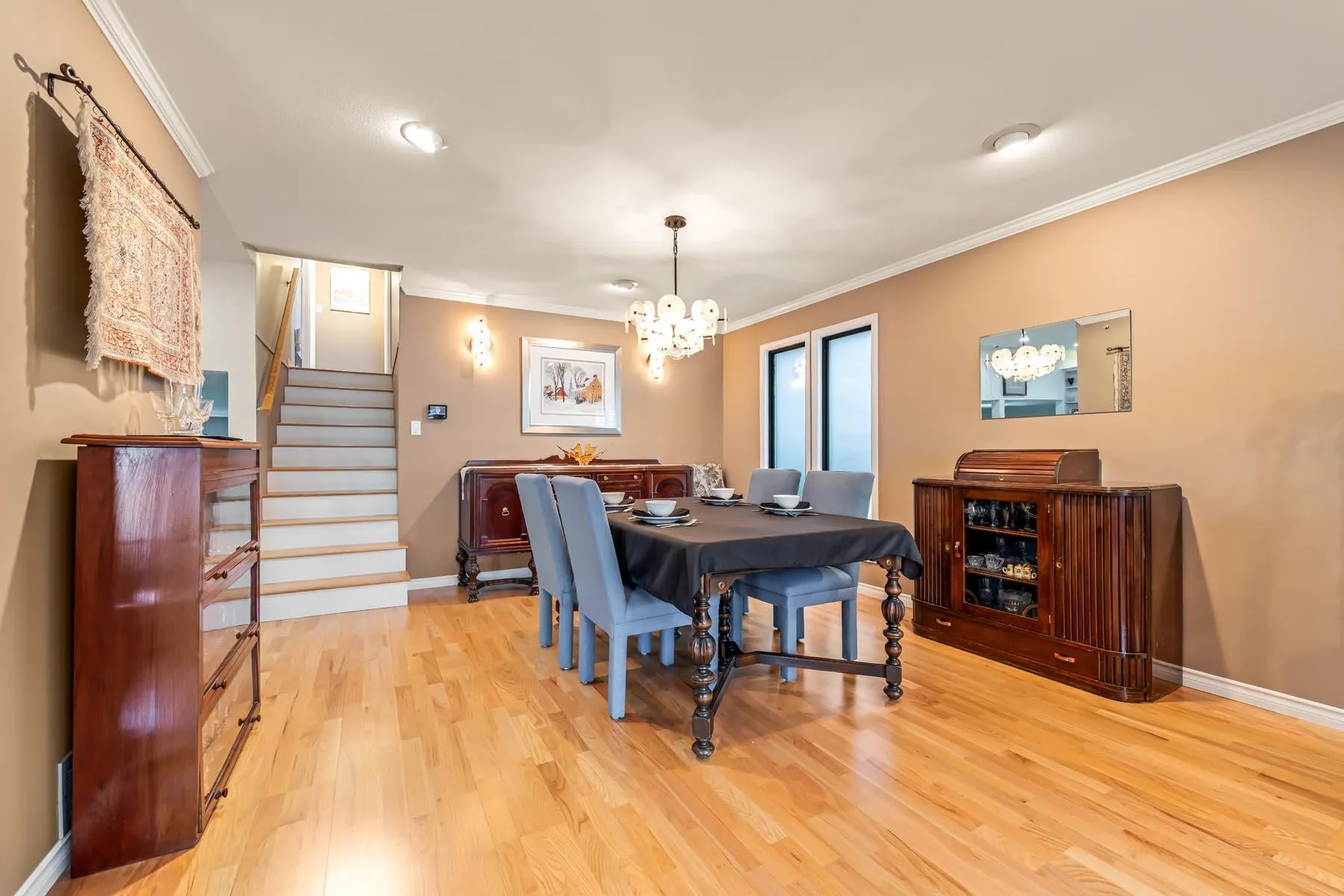 3162 Oxford Street