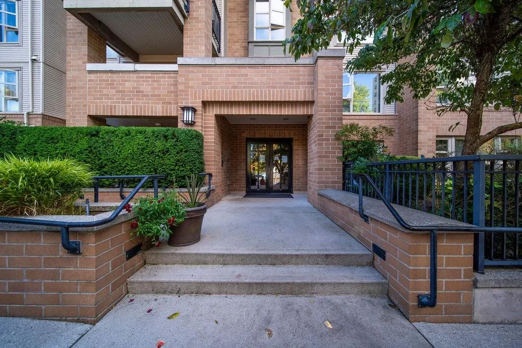 5740 Toronto Road #105