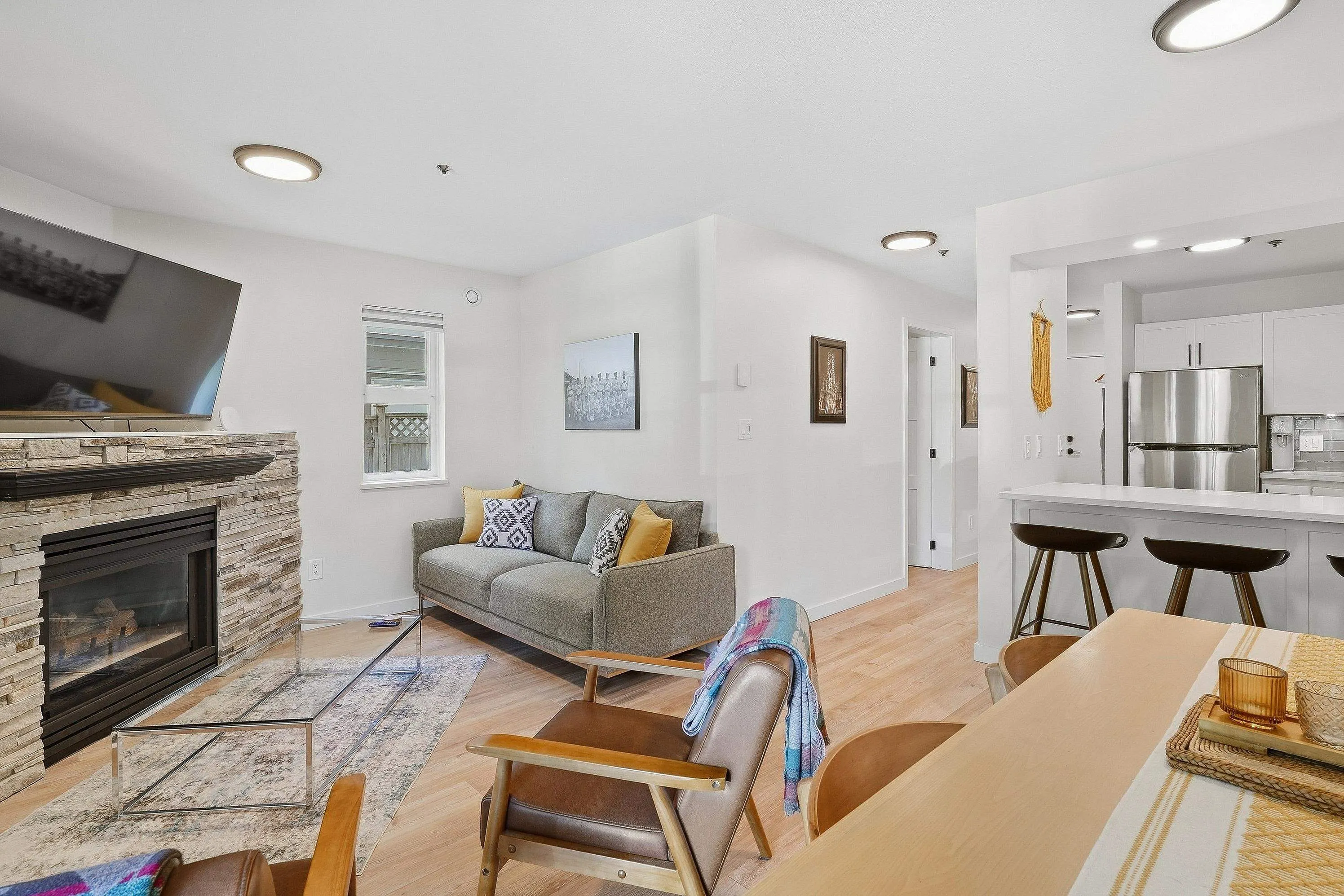 1048 E 7th Avenue #2B