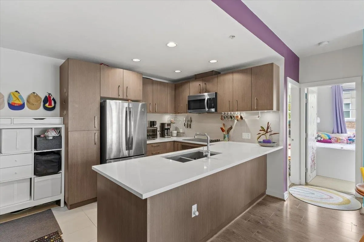 5981 Gray Avenue #313