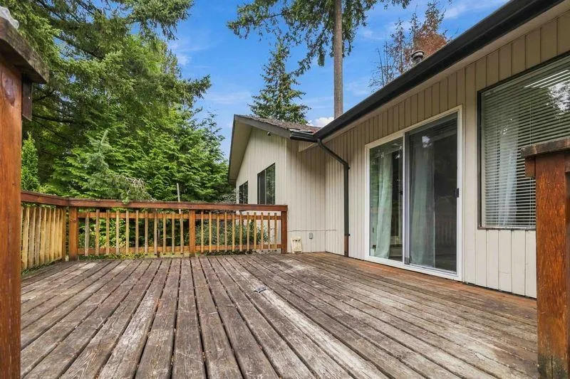 734 Carleton Drive