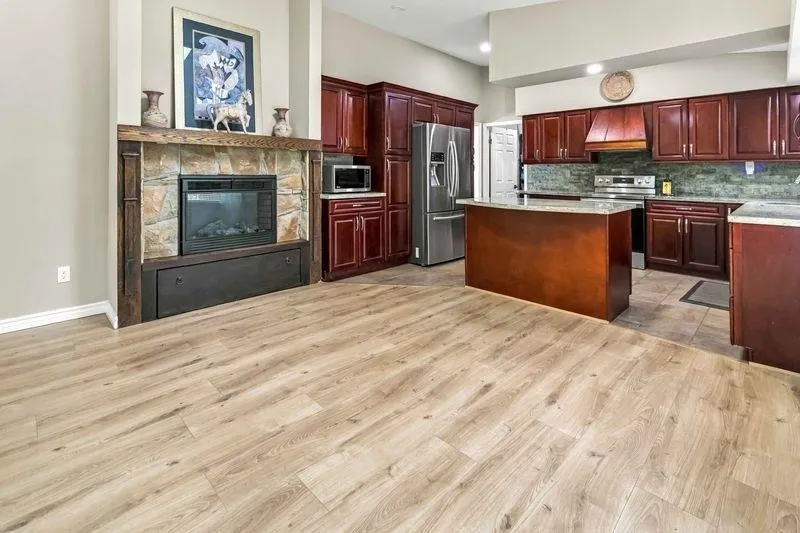 734 Carleton Drive