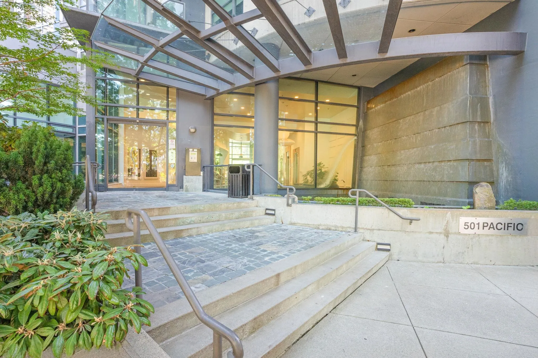 501 Pacific Street #502